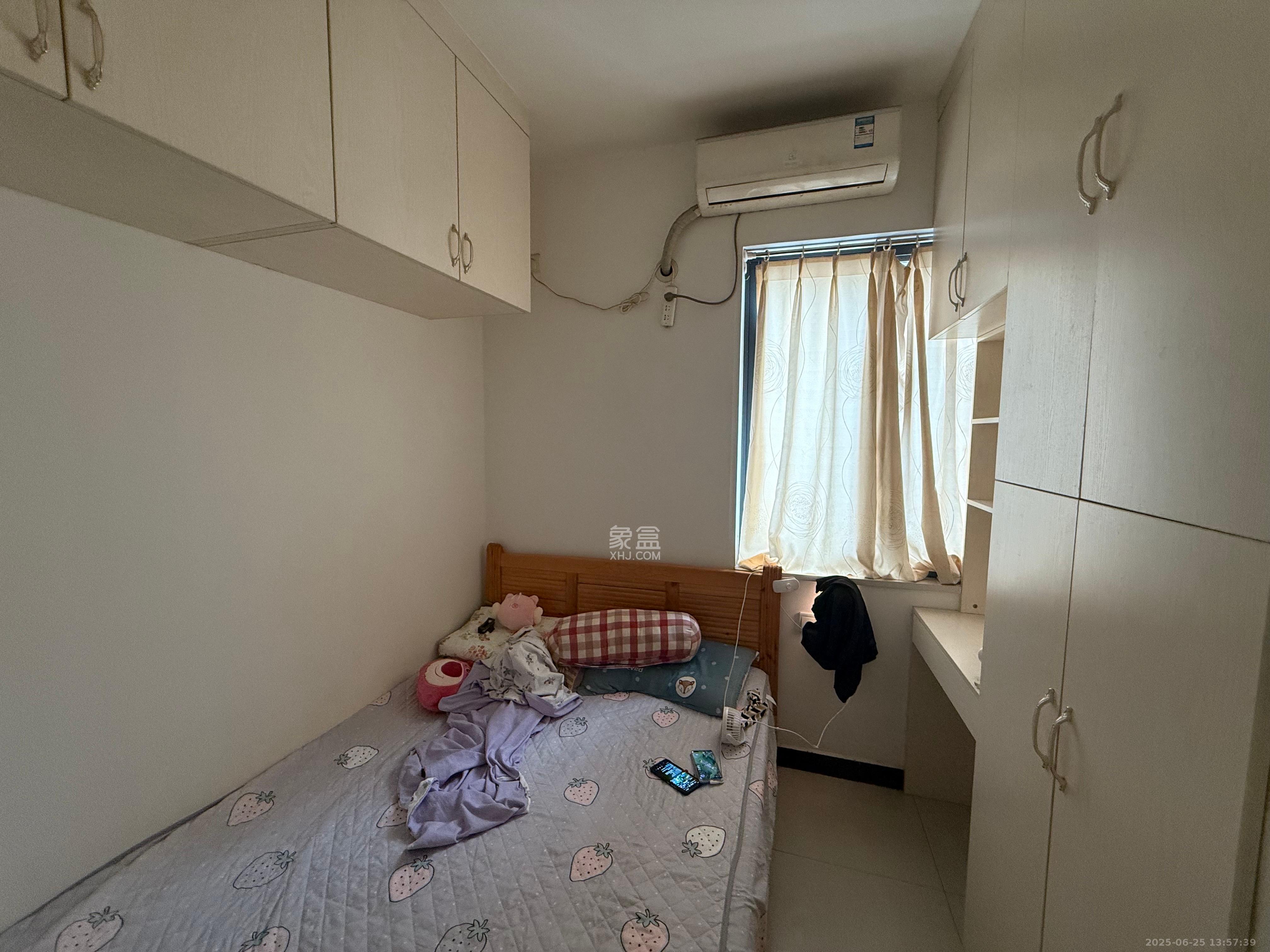 阳光锦城  1室1厅1卫   2300.00元/月室内图