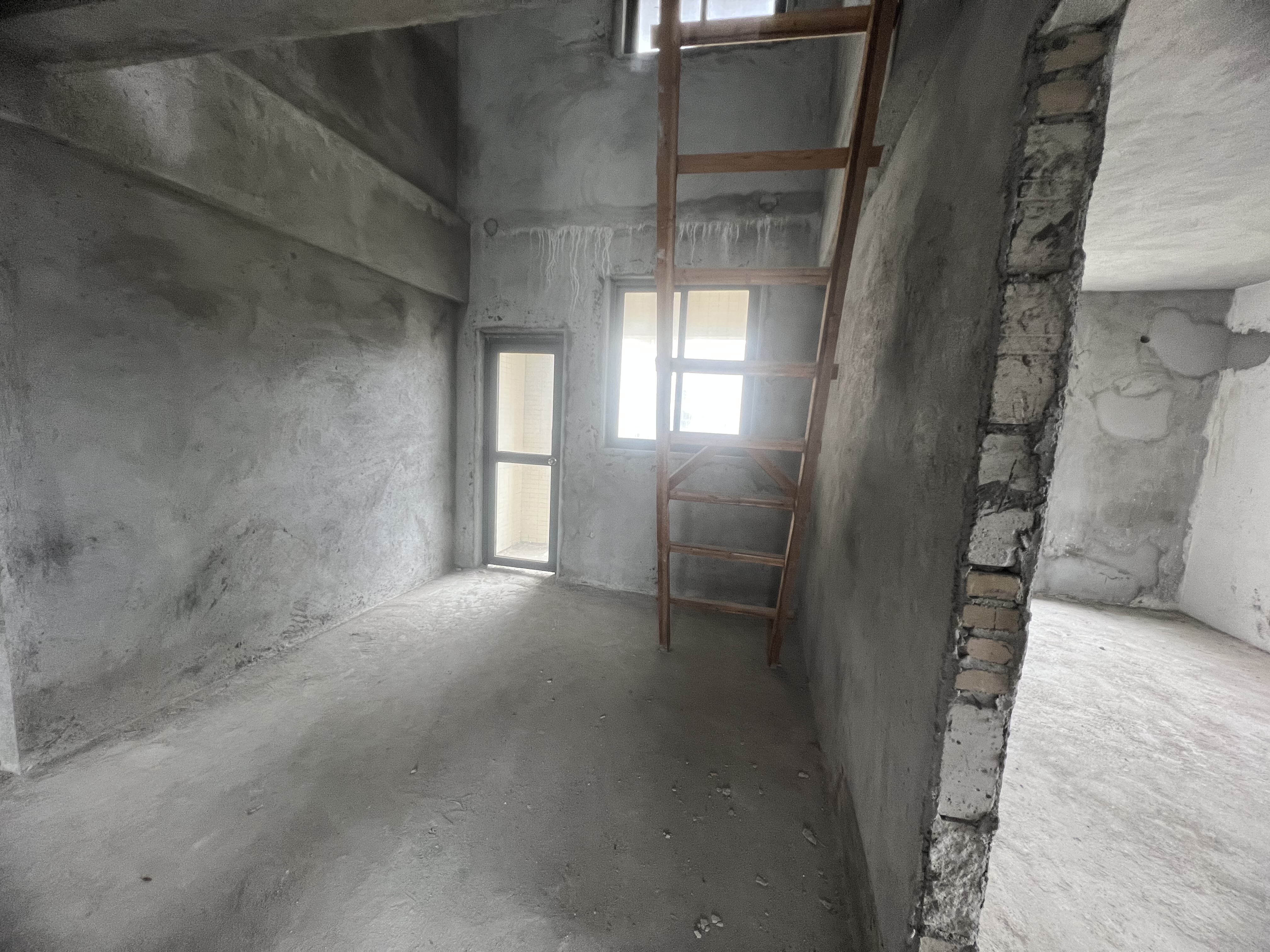 仙桥花园 6室3厅3卫 278.0万 仙桥花园 6室3厅3卫 278.0万客厅