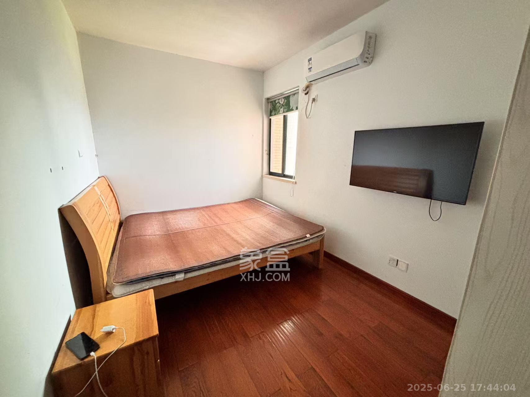 颐兴家园 3室2厅2卫 2400.0元/月 颐兴家园 3室2厅2卫 2400.0元/月室内图