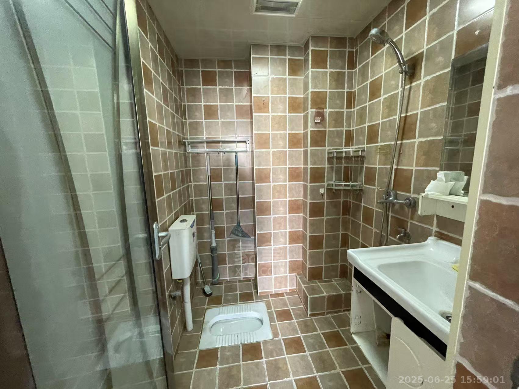 中建御山和苑 1室1厅1卫 1000.0元/月 中建御山和苑 1室1厅1卫 1000.0元/月室内图