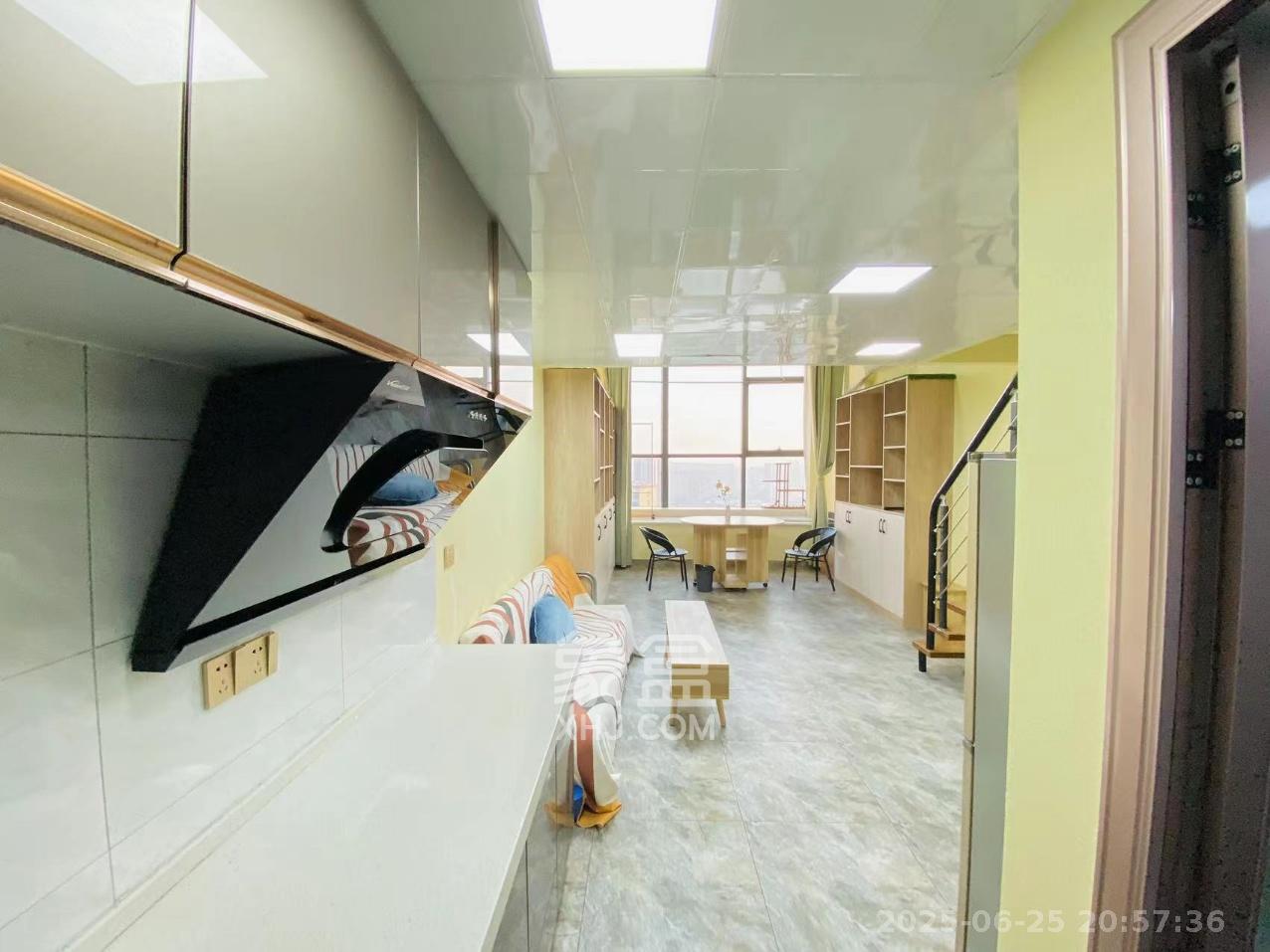 裕天国际商汇中心 1室1厅1卫 2000.0元/月 裕天国际商汇中心 1室1厅1卫 2000.0元/月室内图