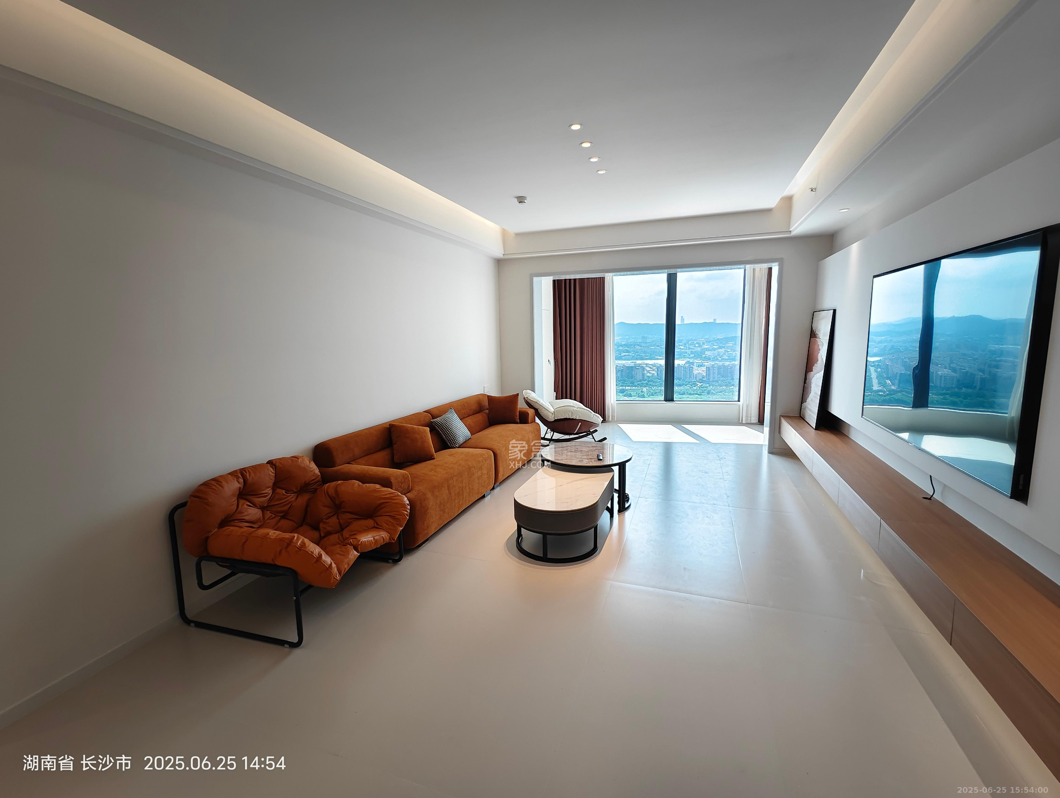 湘江颂 3室1厅2卫 8000.0元/月 湘江颂 3室1厅2卫 8000.0元/月室内图