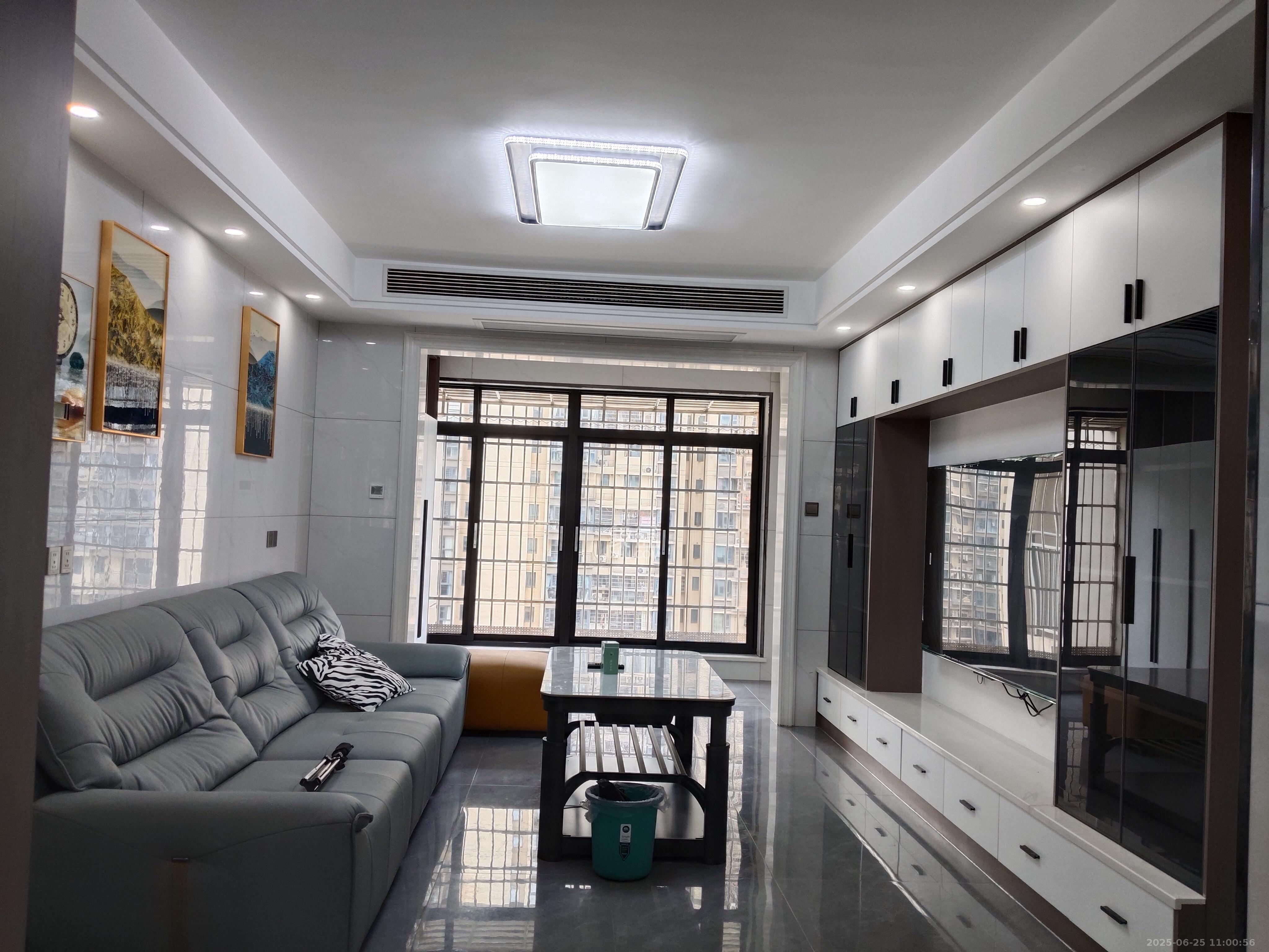 真人桥家园二期  1室0厅0卫    2300.0元/月 真人桥家园二期  1室0厅0卫    2300.0元/月室内图