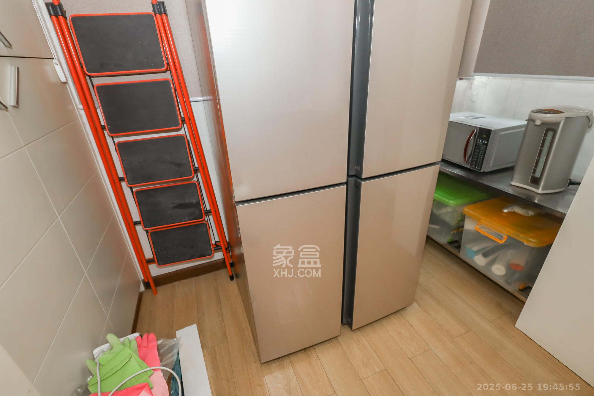 西岸润泽府  3室2厅2卫   131.00万其他