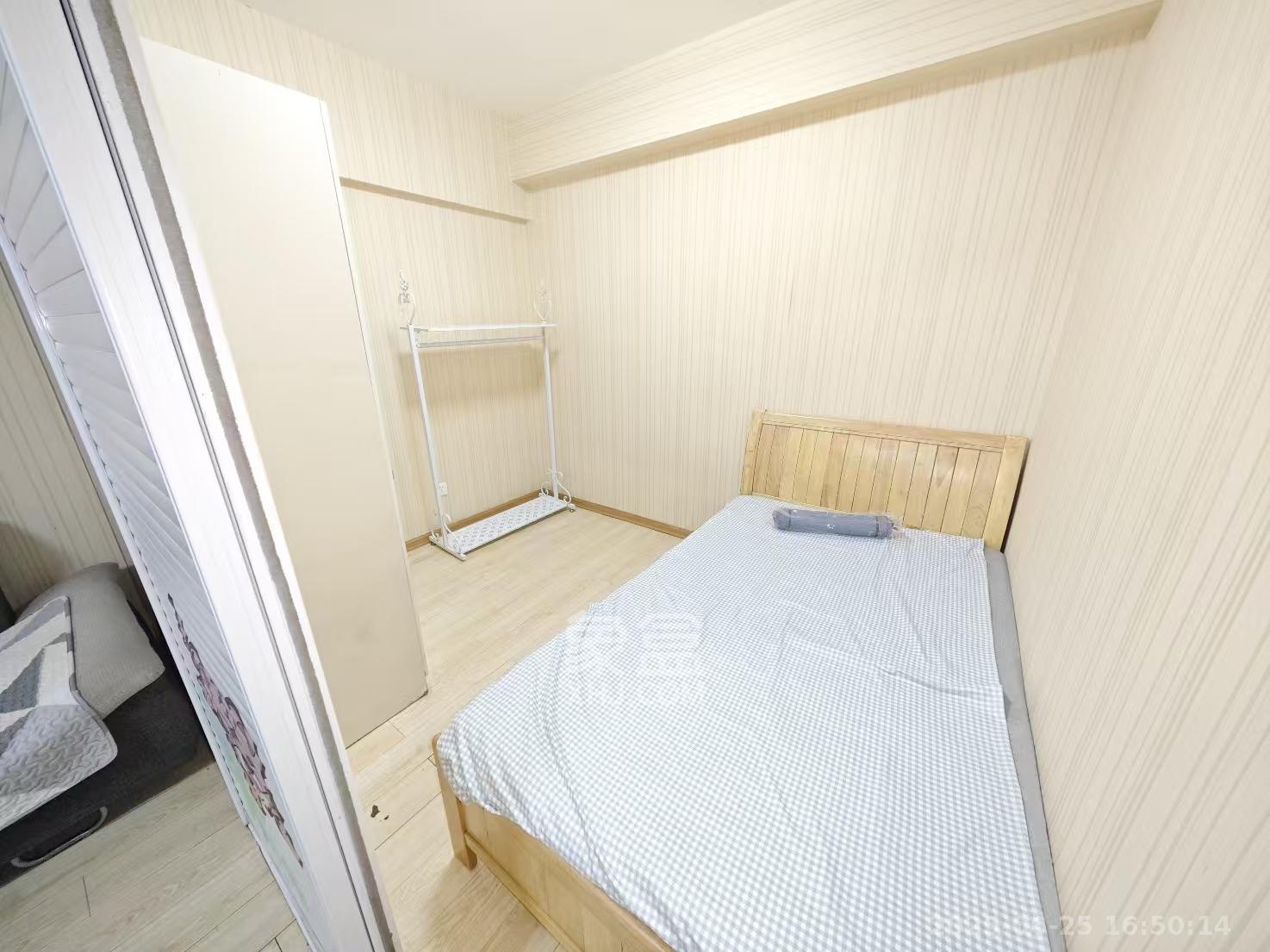 兴威帕克水岸  1室1厅1卫   1700.00元/月室内图