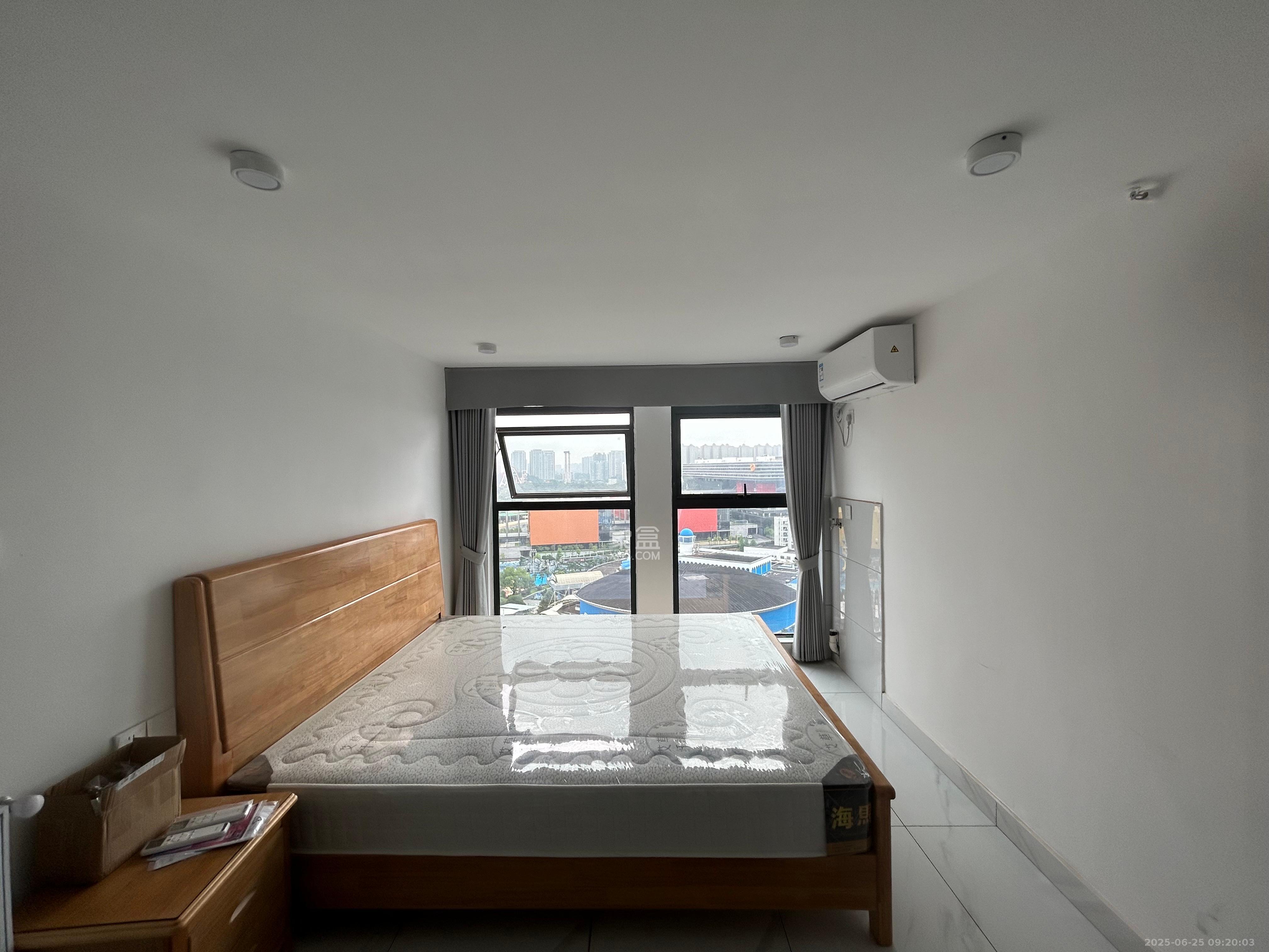 九玺铭城(九玺华府) 2室2厅2卫 1300.0元/月 九玺铭城(九玺华府) 2室2厅2卫 1300.0元/月室内图