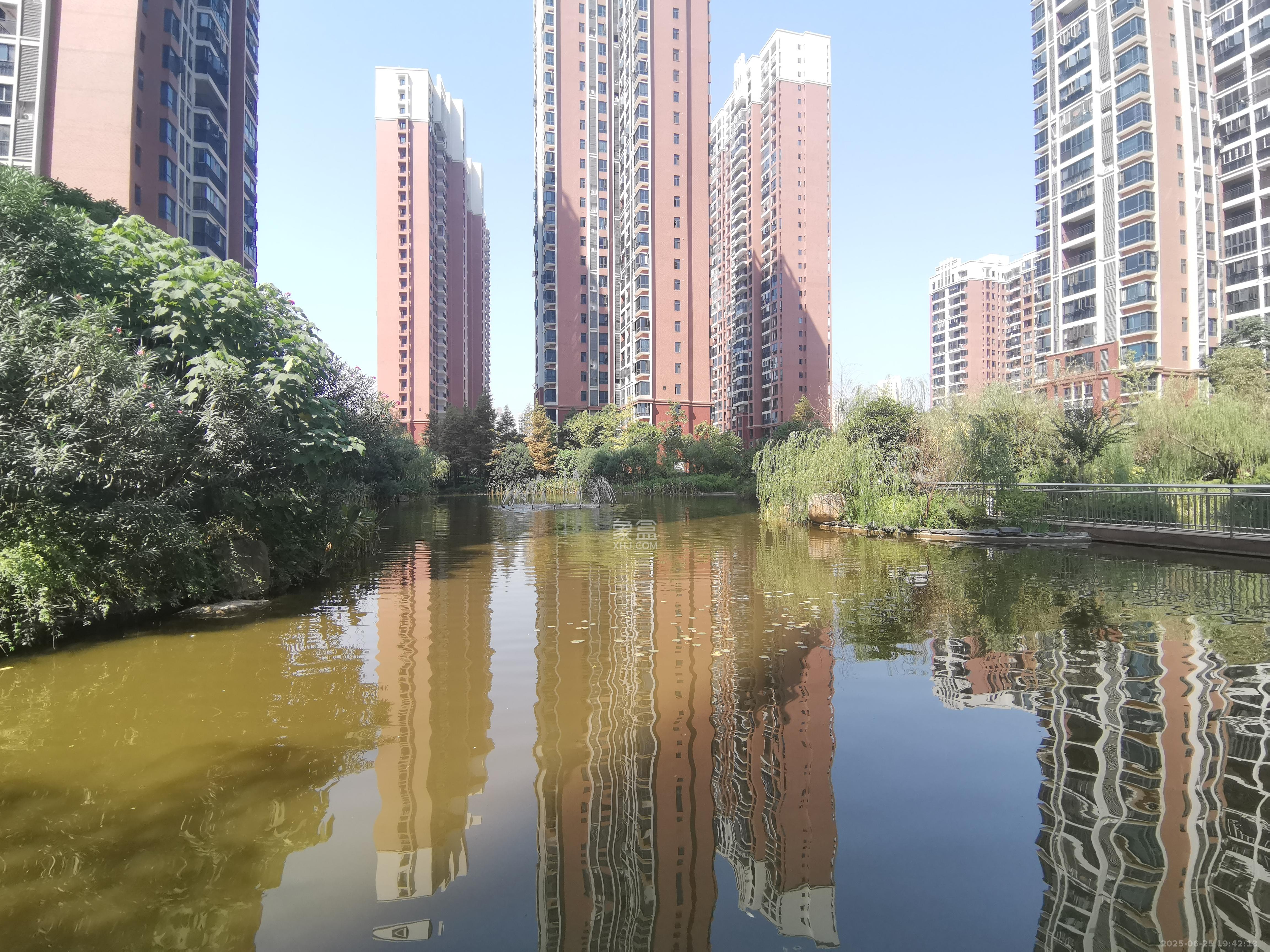 恒生碧水龙庭  2室2厅1卫   1700.00元/月小区图