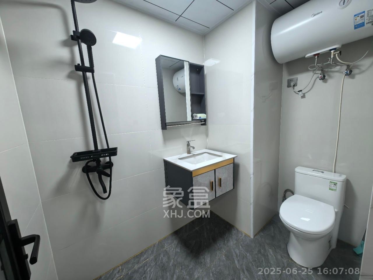 弘阳万侯府 1室0厅0卫 1300.0元/月 弘阳万侯府 1室0厅0卫 1300.0元/月室内图