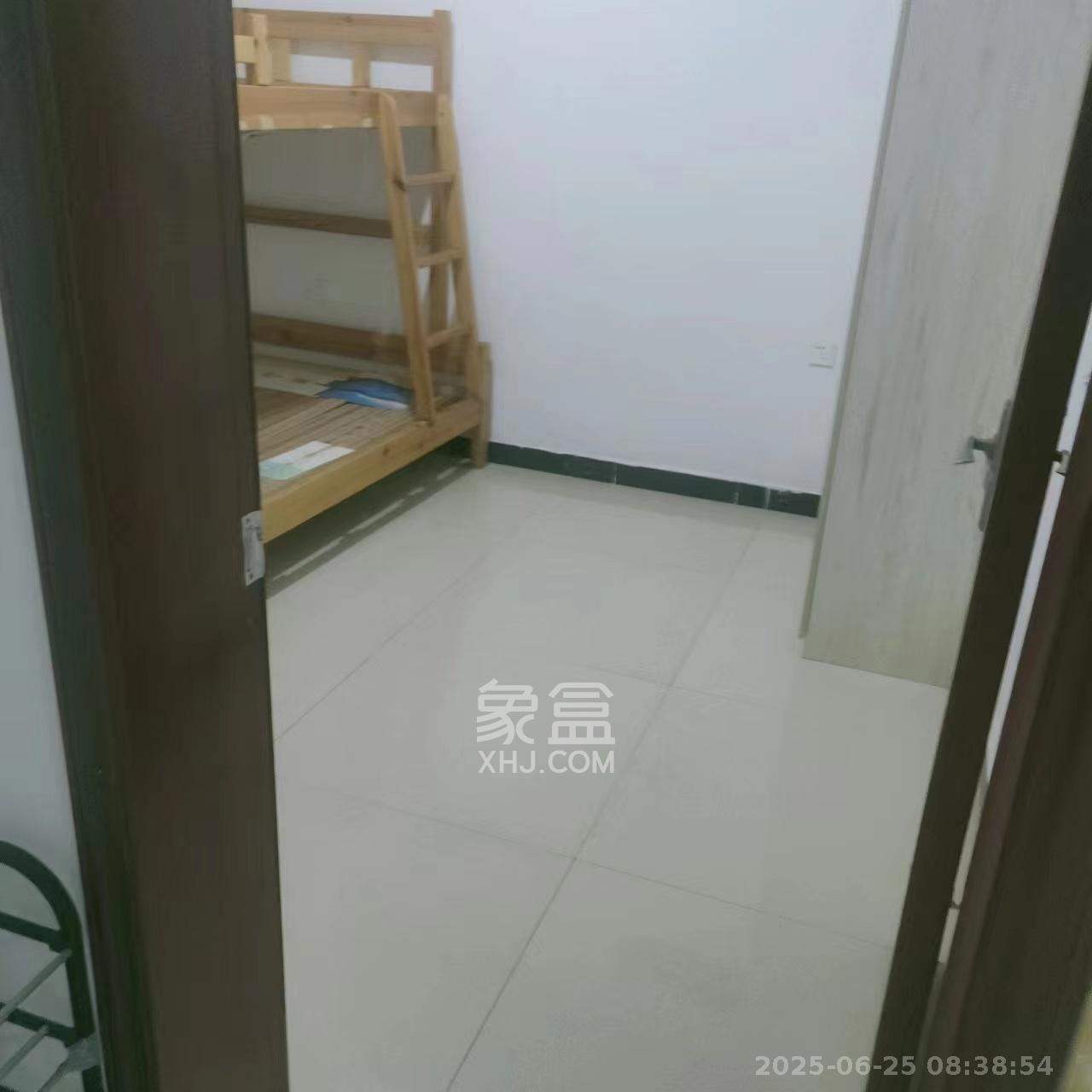 康桥长郡 3室2厅1卫 1500.0元/月 康桥长郡 3室2厅1卫 1500.0元/月室内图