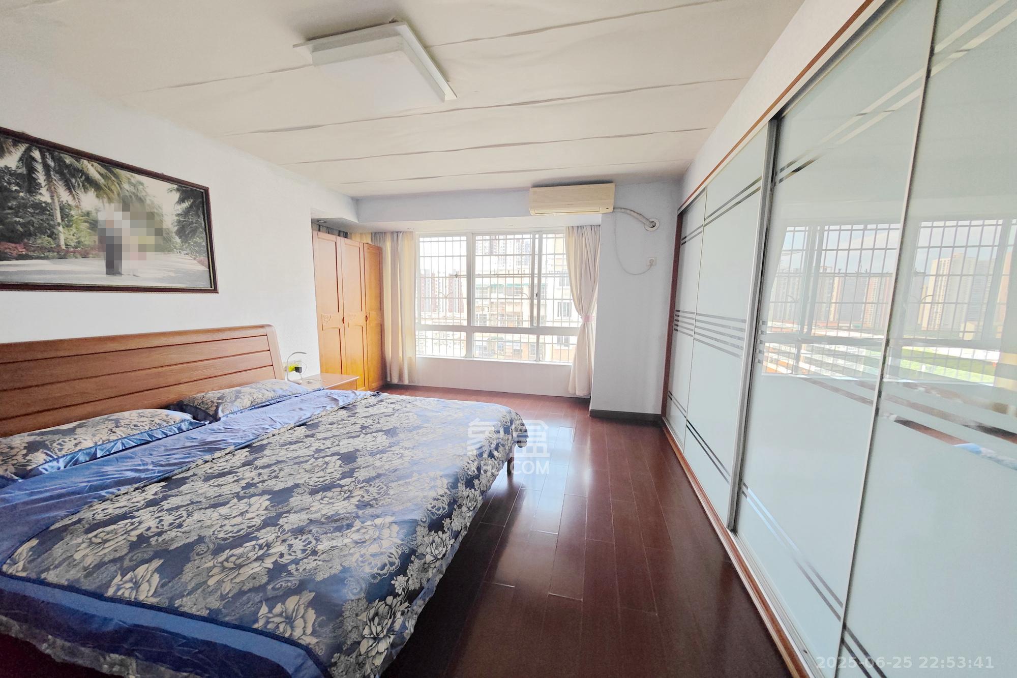 福乐康城 3室2厅2卫 98.0万 福乐康城 3室2厅2卫 98.0万卧室