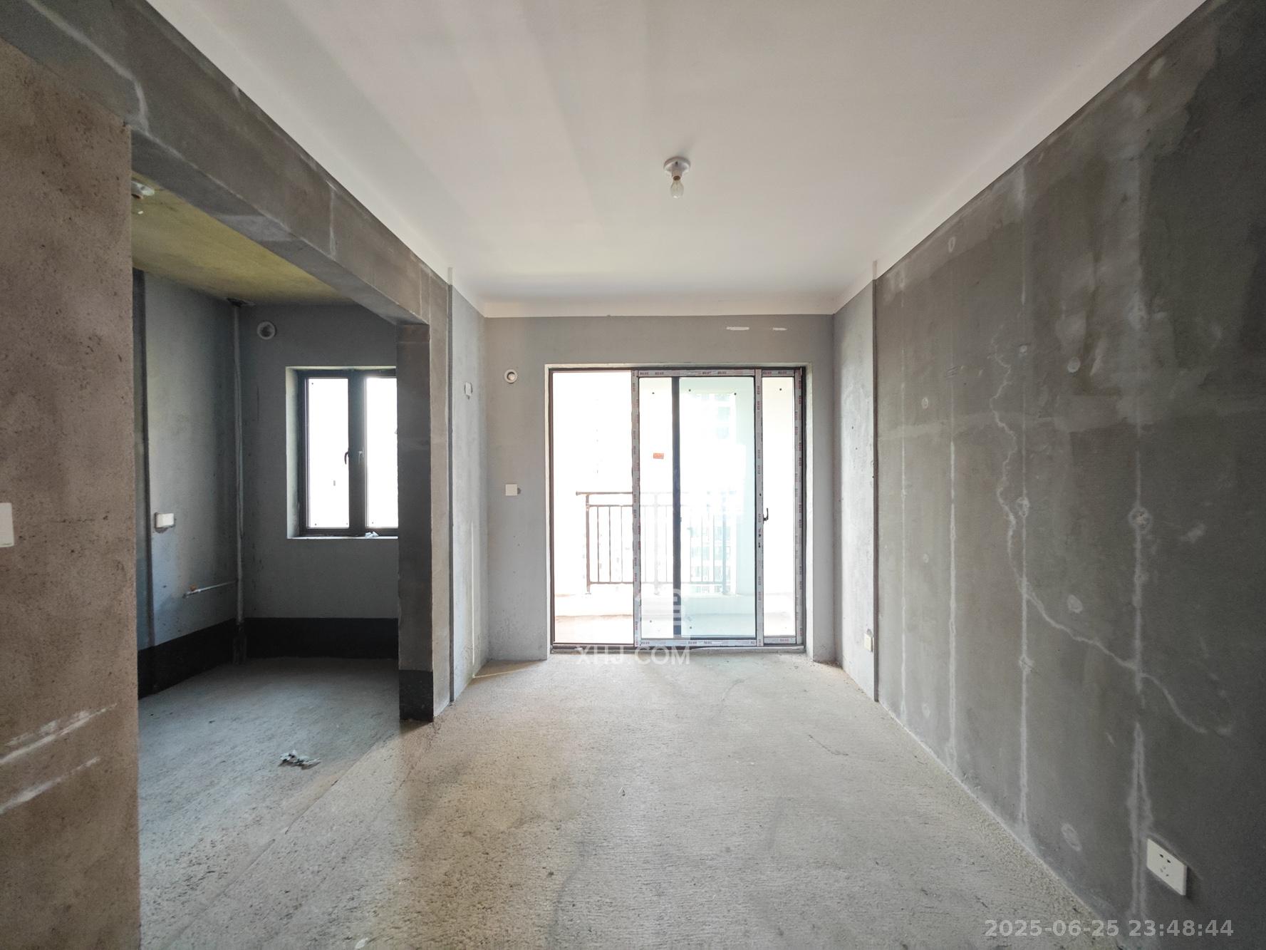 长房明宸府  4室2厅2卫    99.9万 长房明宸府  4室2厅2卫    99.9万其他