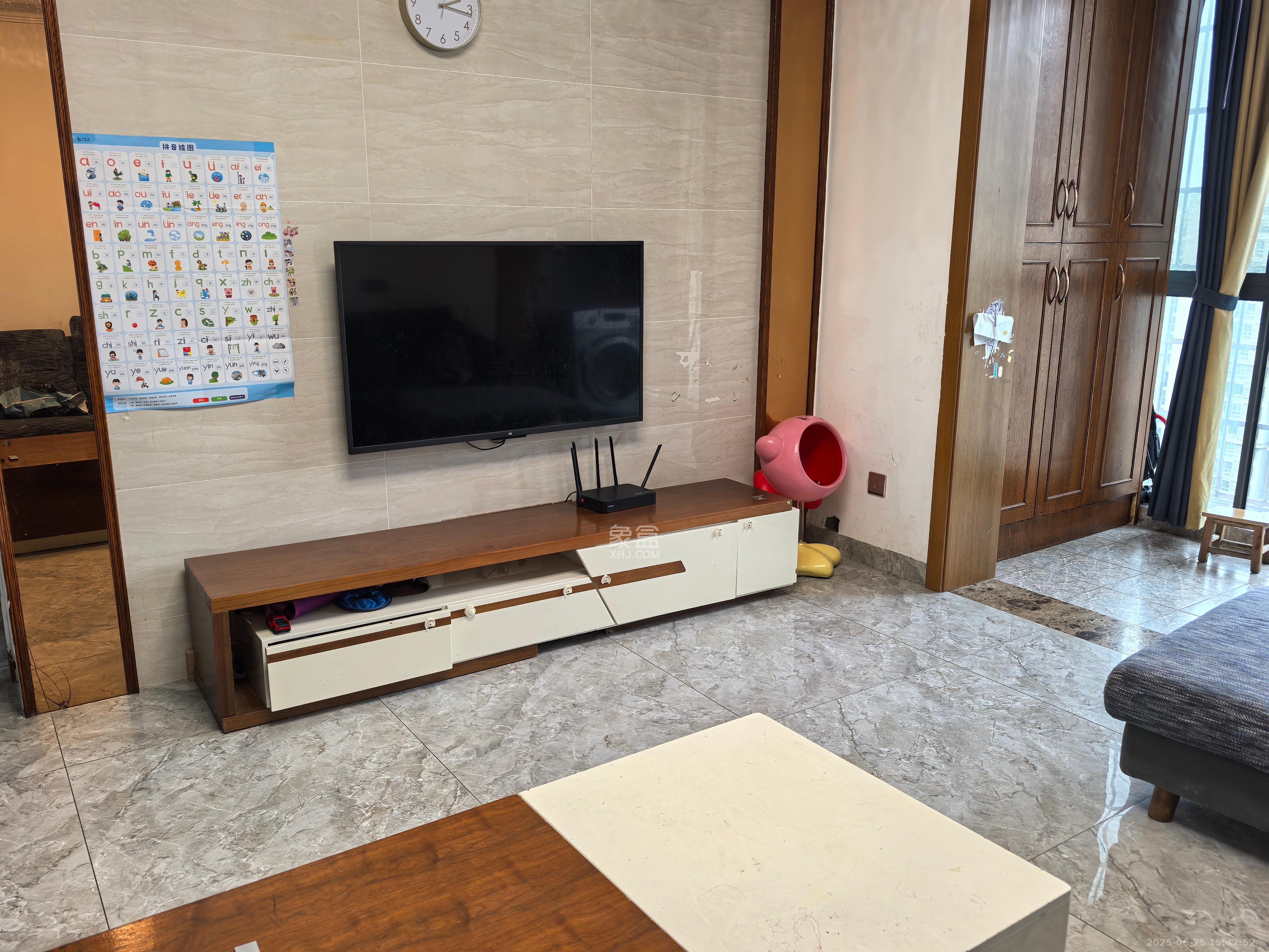 中房F联邦  2室2厅1卫   2500.00元/月室内图