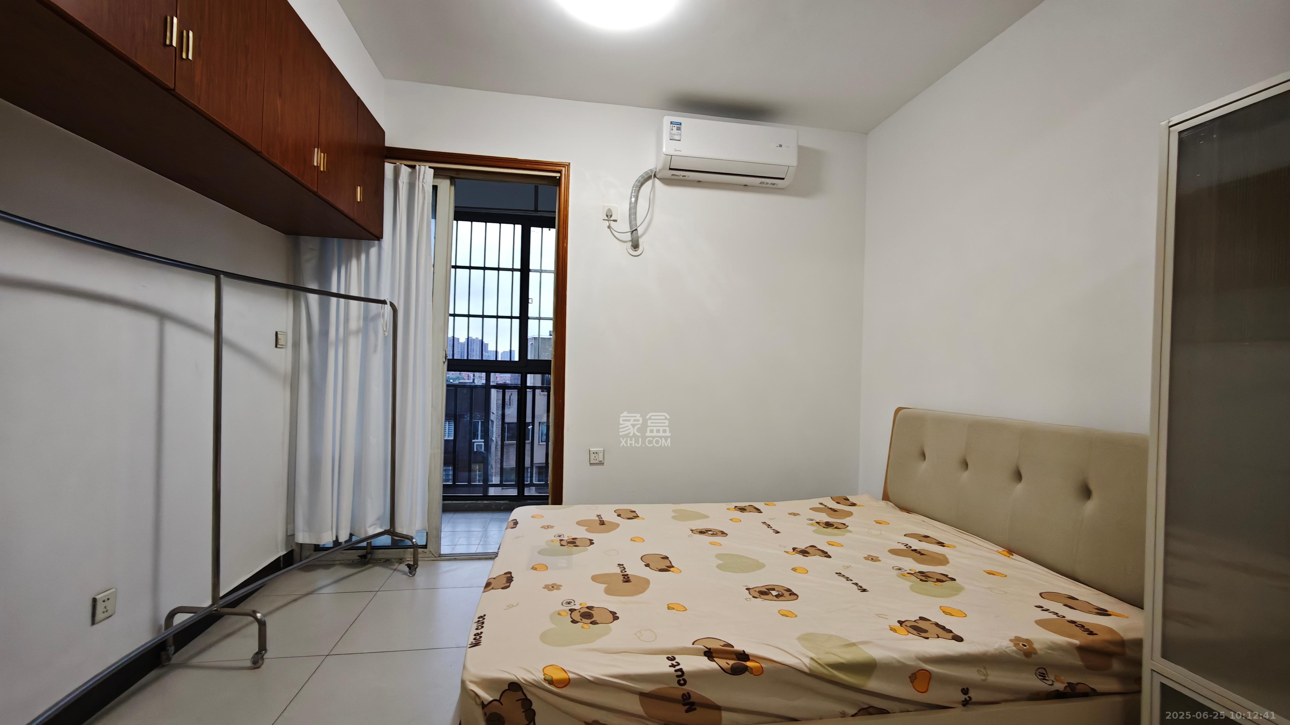 世景华庭  1室1厅1卫   1200.00元/月室内图