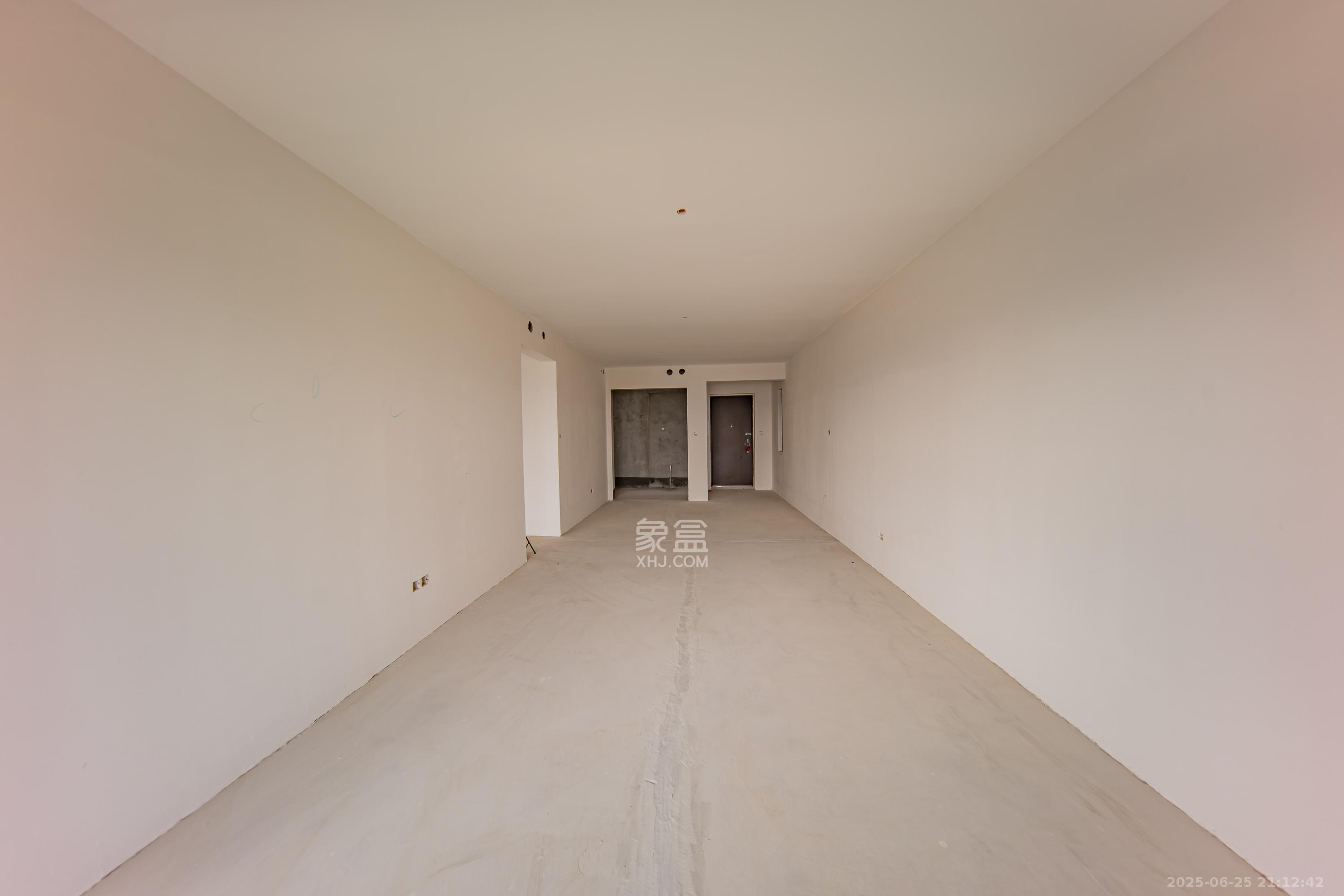 建投象山国际  4室2厅2卫   153.00万