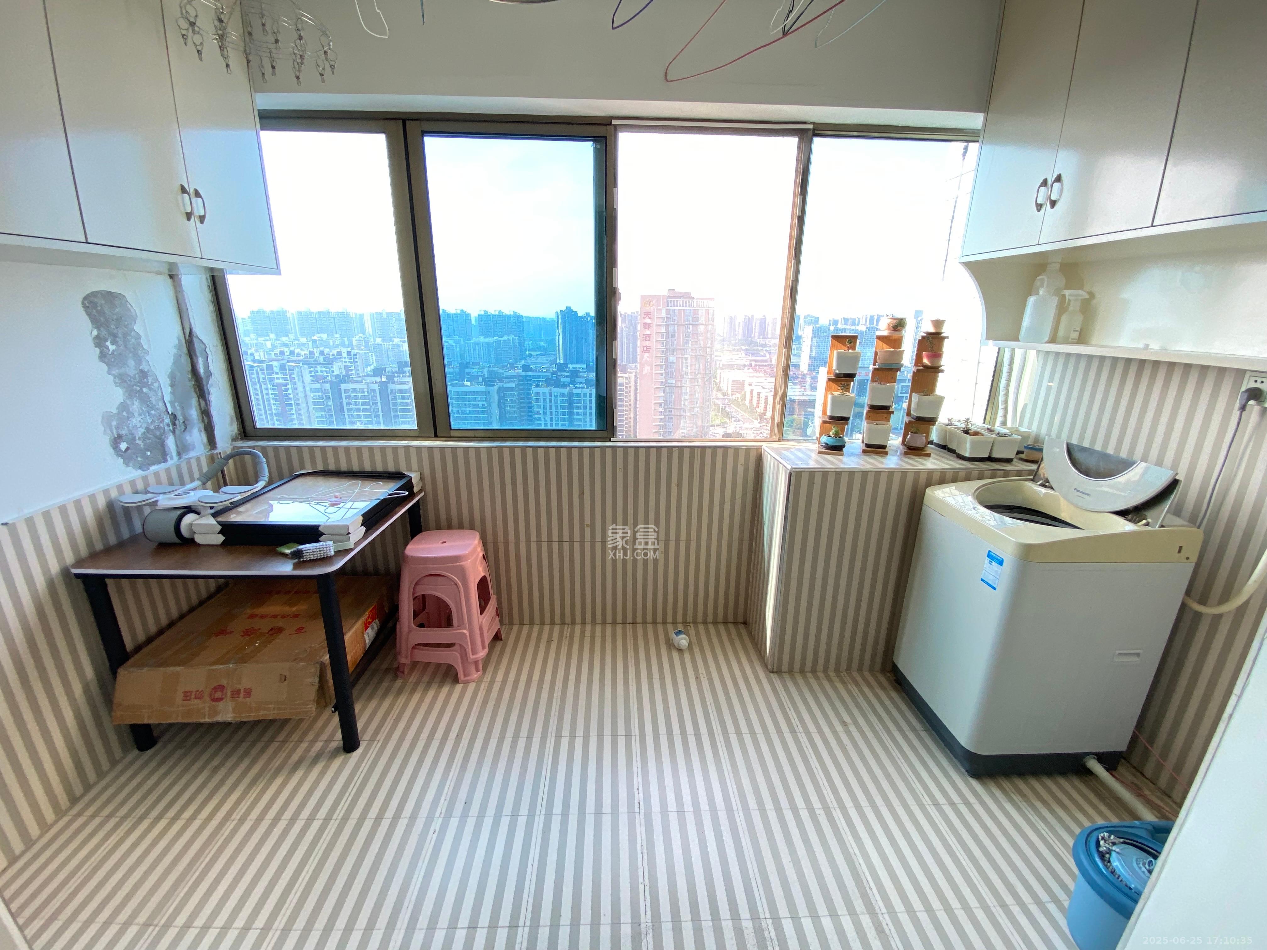 华府壹航线  1室0厅1卫   1300.00元/月室内图