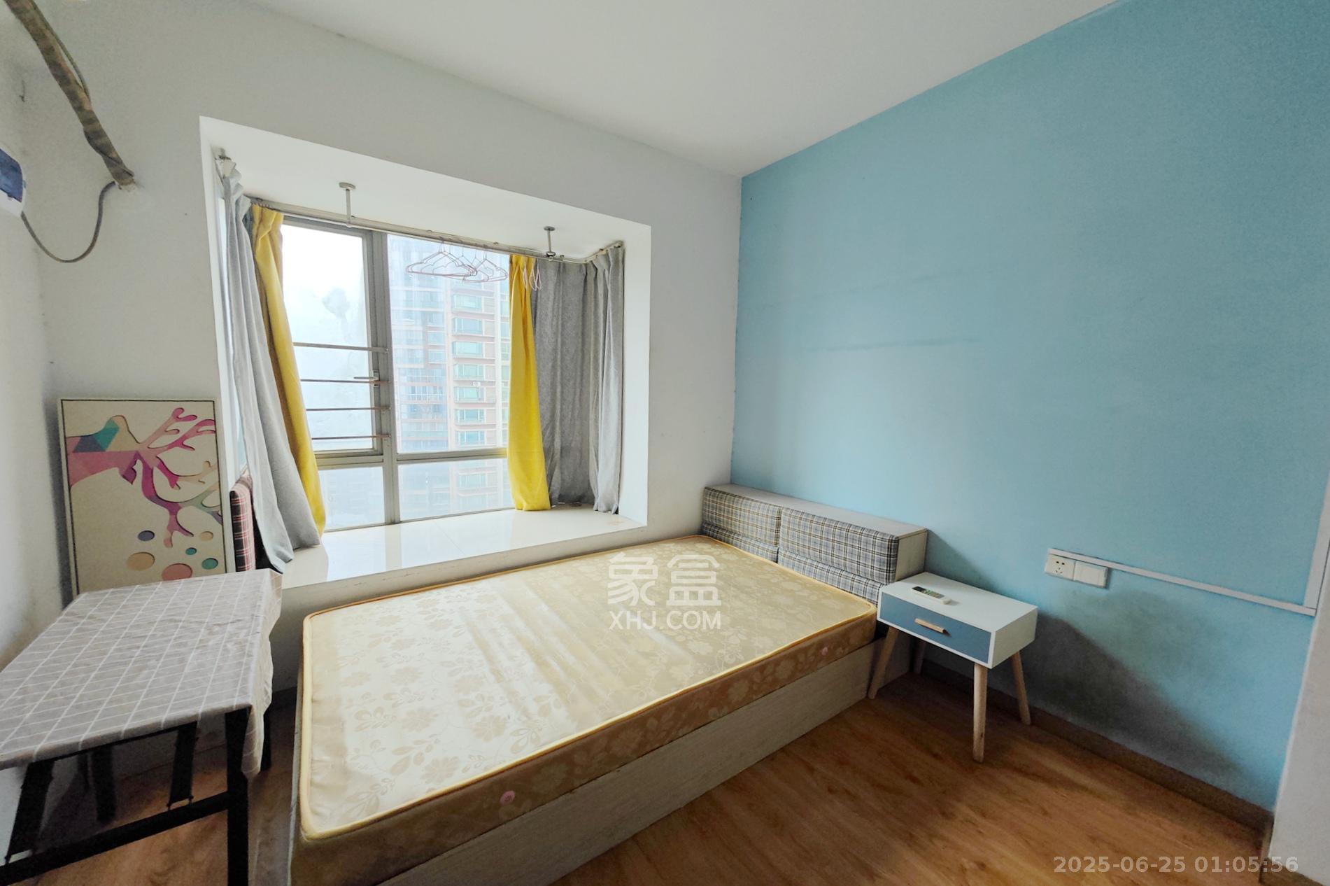 新城新世界一二三期 4室2厅2卫 99.0万 新城新世界一二三期 4室2厅2卫 99.0万卧室