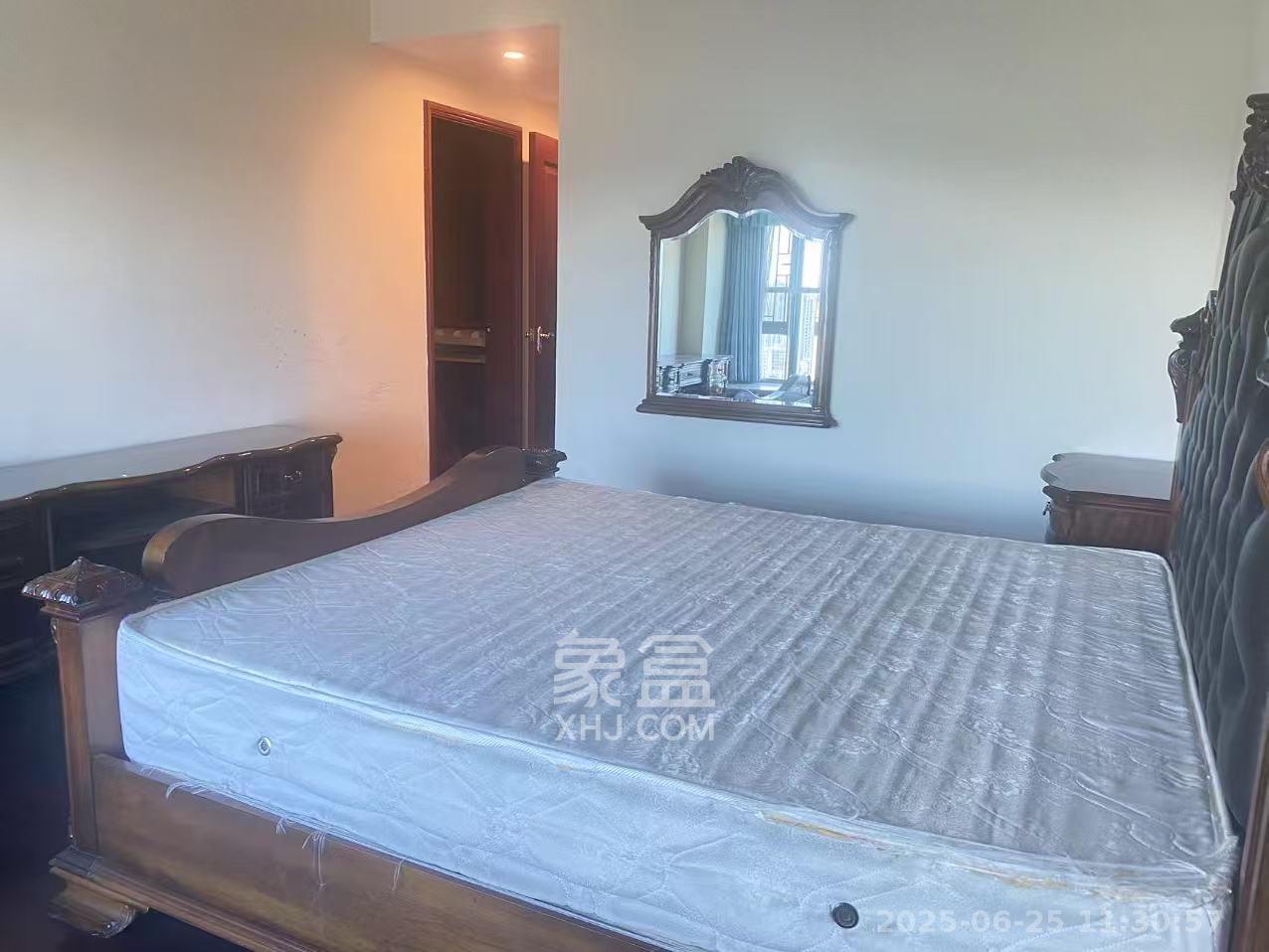 恒大华府  4室2厅2卫   5500.00元/月室内图