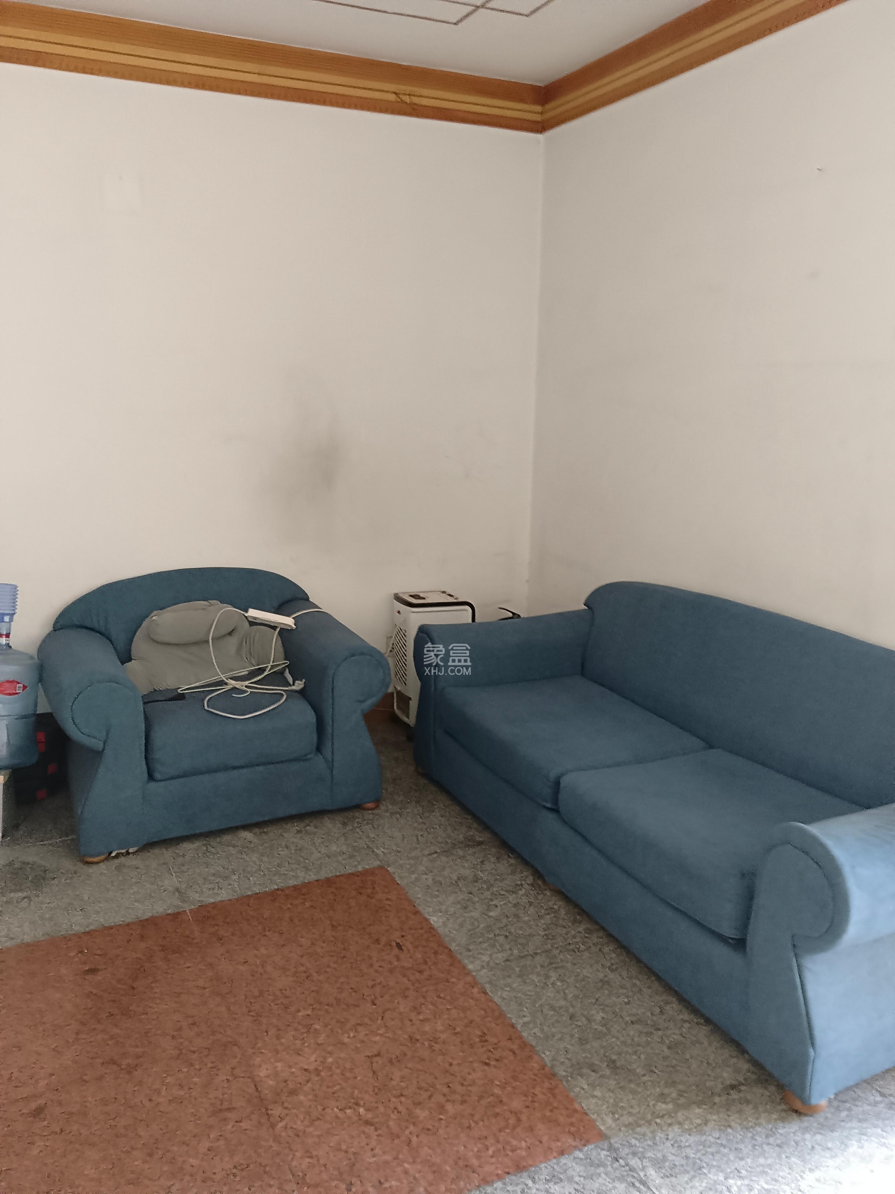 红旗区二片 3室1厅1卫 1800.0元/月 红旗区二片 3室1厅1卫 1800.0元/月室内图