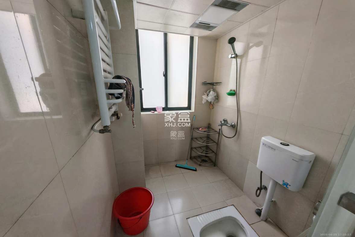 世嘉国际华城 3室2厅2卫 4500.0元/月 世嘉国际华城 3室2厅2卫 4500.0元/月室内图