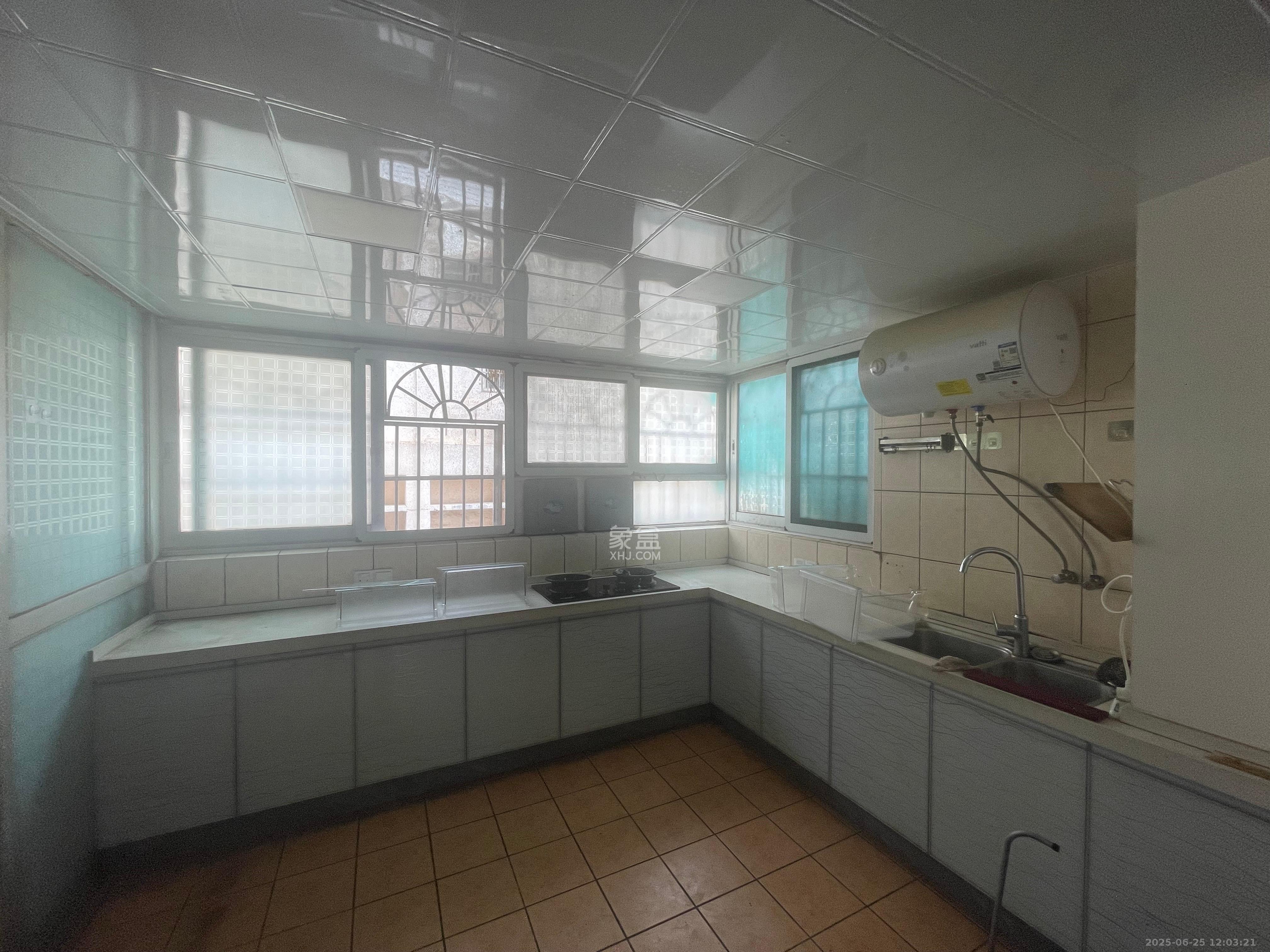 永安宝第 3室2厅1卫 2600.0元/月 永安宝第 3室2厅1卫 2600.0元/月室内图