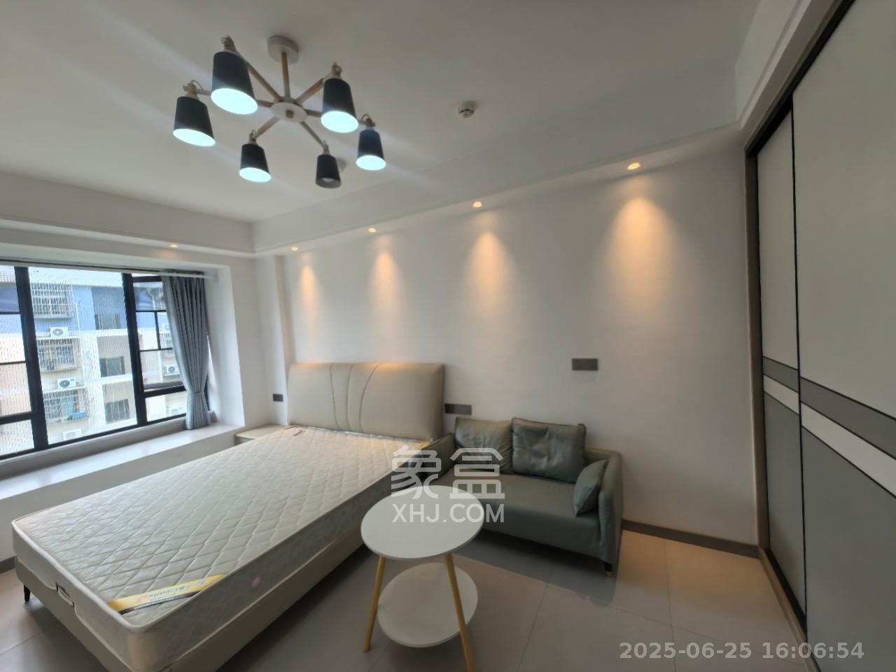 弘阳万侯府 1室0厅0卫 1300.0元/月 弘阳万侯府 1室0厅0卫 1300.0元/月室内图