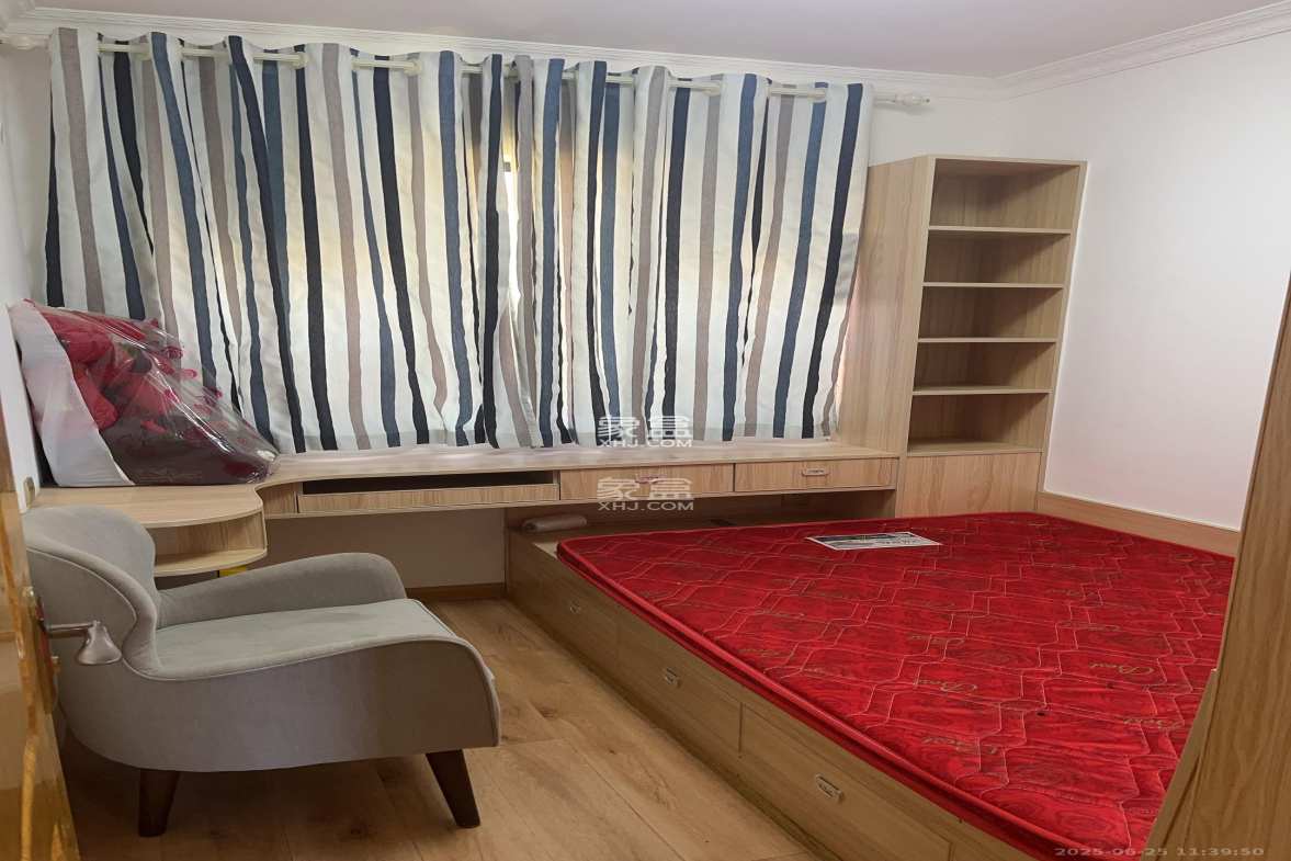 深业睿城 3室2厅2卫 2600.0元/月 深业睿城 3室2厅2卫 2600.0元/月室内图