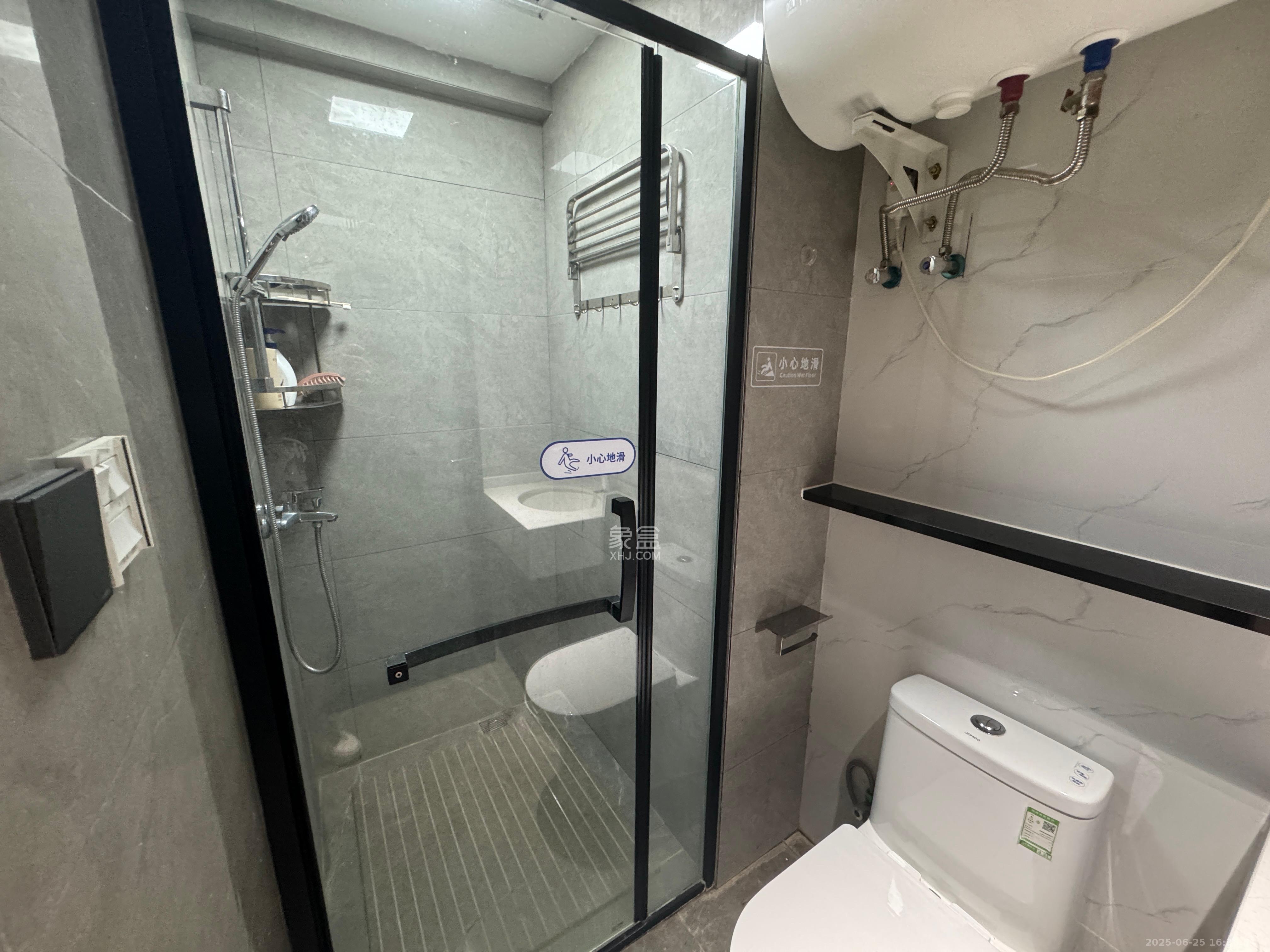 阳光城檀悦  1室1厅1卫    1800.0元/月室内图