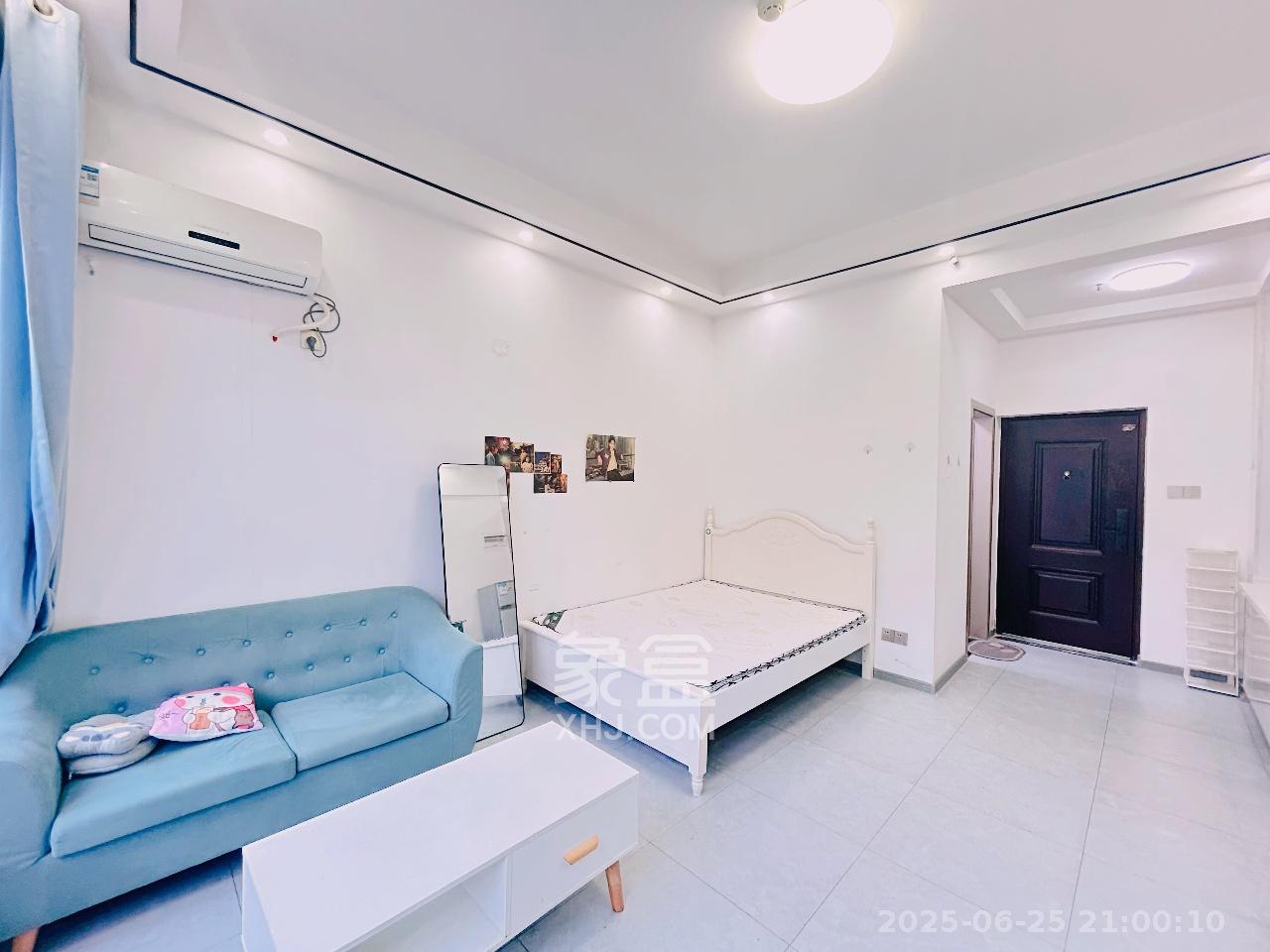 裕天国际商汇中心  1室0厅1卫    1600.0元/月室内图