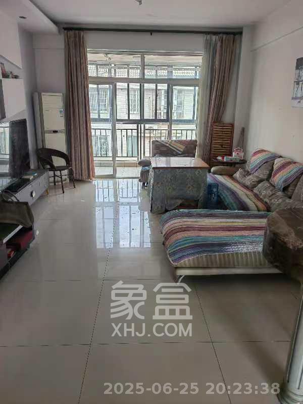 金领家族 3室2厅1卫 1700.0元/月 金领家族 3室2厅1卫 1700.0元/月室内图