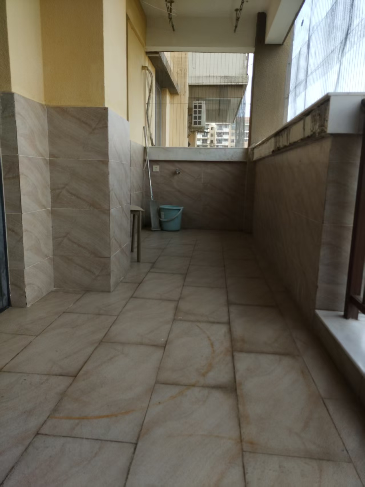 新世界花园三期 3室2厅1卫 2800.0元/月 新世界花园三期 3室2厅1卫 2800.0元/月室内图