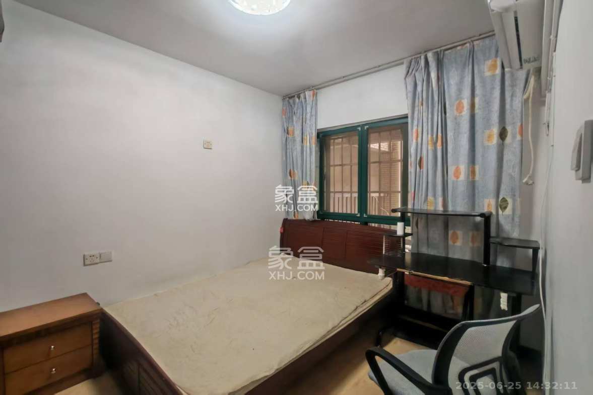 长房凤凰佳园  2室1厅1卫    1200.0元/月 长房凤凰佳园  2室1厅1卫    1200.0元/月室内图