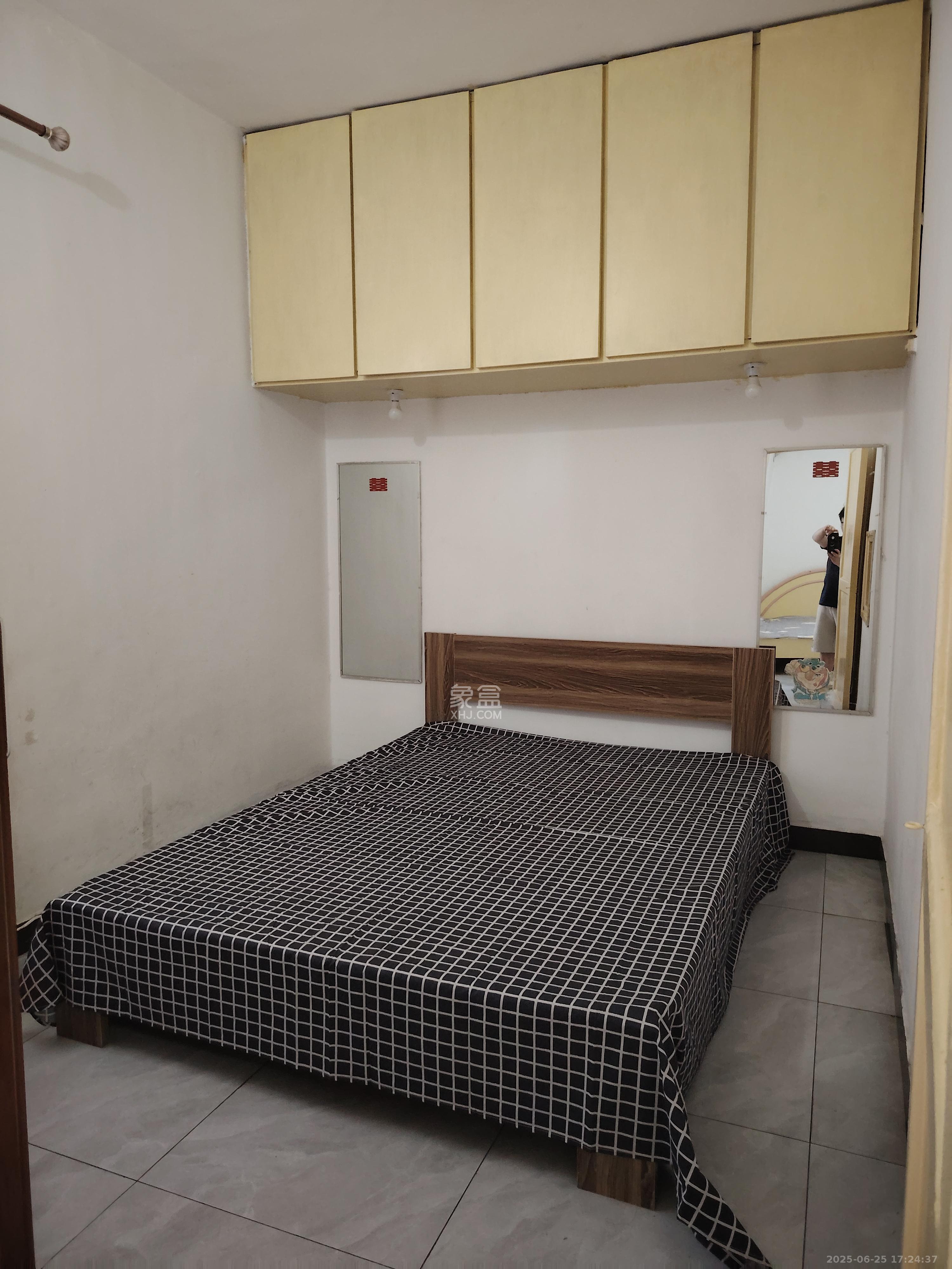 军属新村 2室0厅1卫 1400.0元/月 军属新村 2室0厅1卫 1400.0元/月室内图