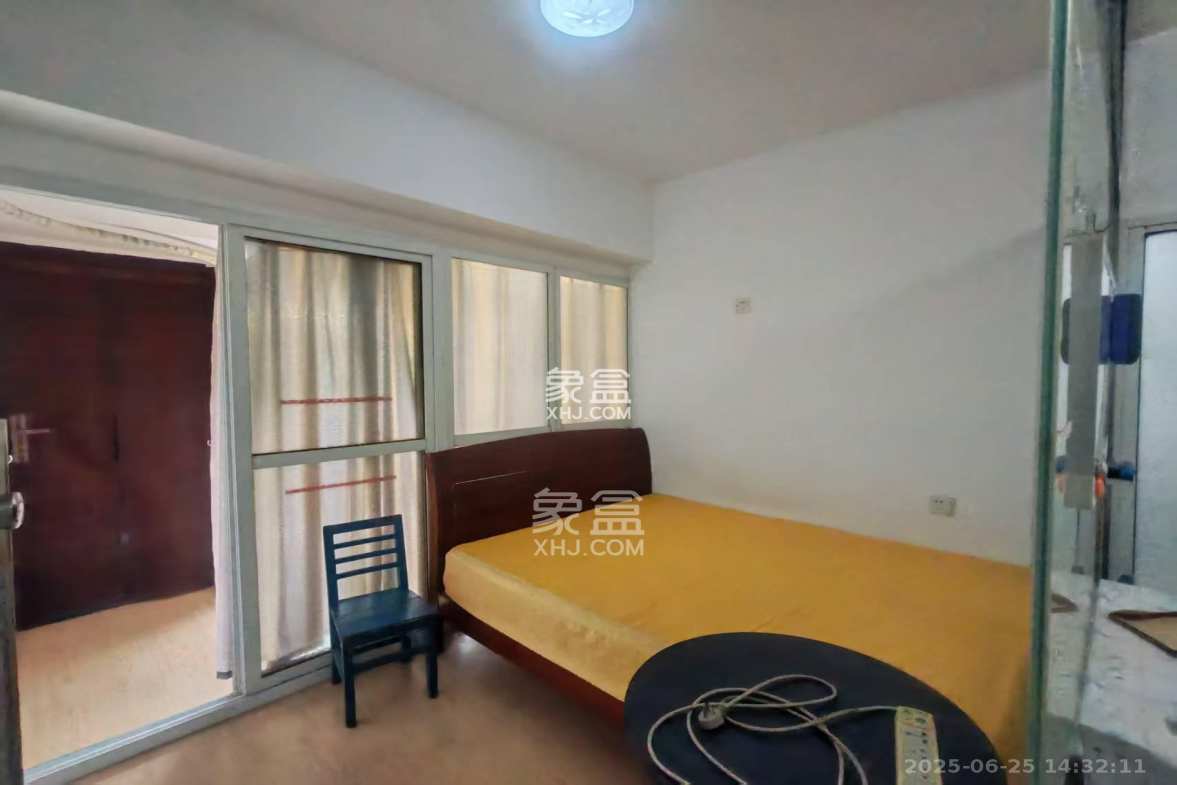 长房凤凰佳园  2室1厅1卫    1200.0元/月 长房凤凰佳园  2室1厅1卫    1200.0元/月室内图