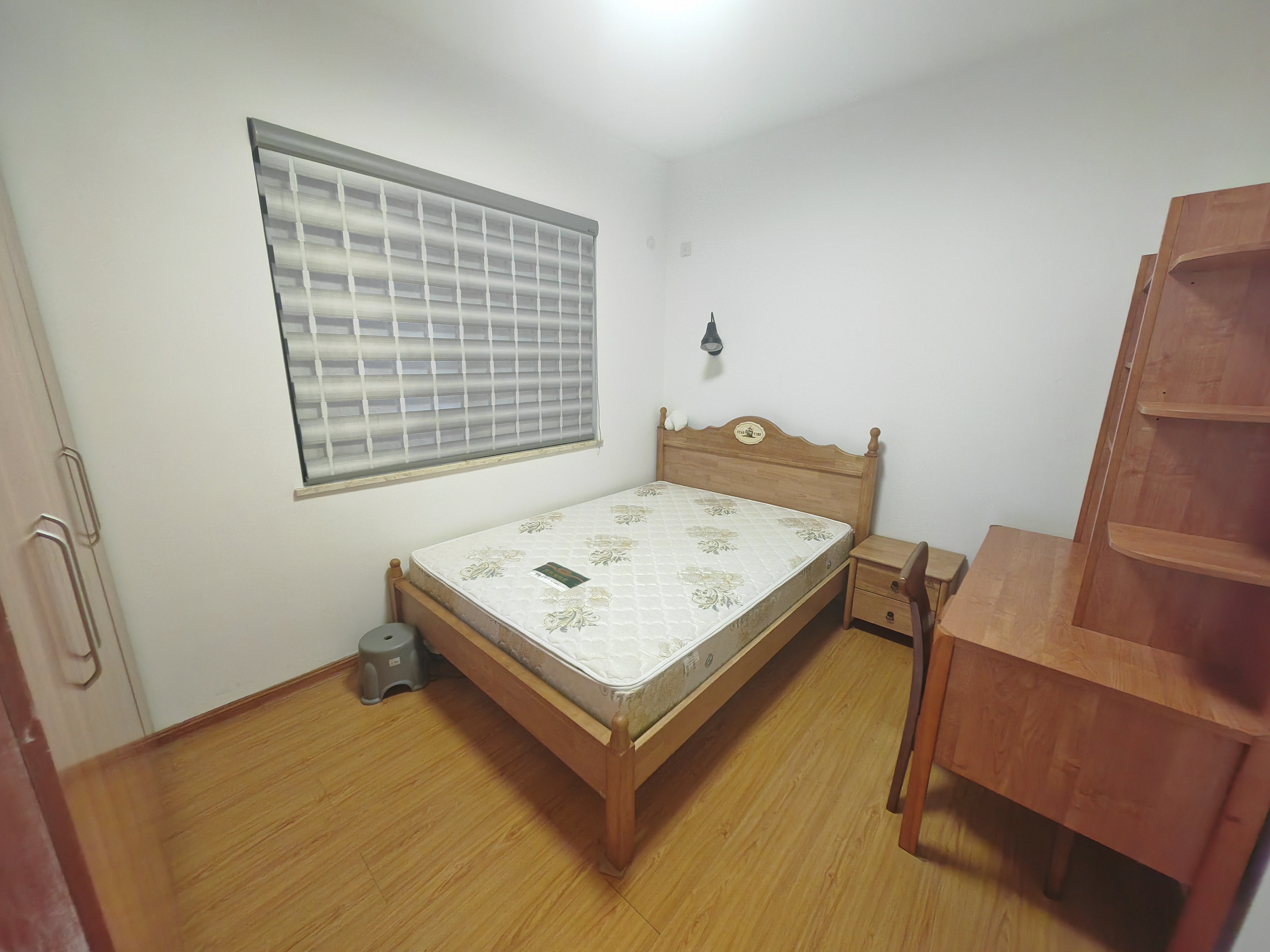 佳宝花园 2室2厅1卫 2300.0元/月 佳宝花园 2室2厅1卫 2300.0元/月室内图