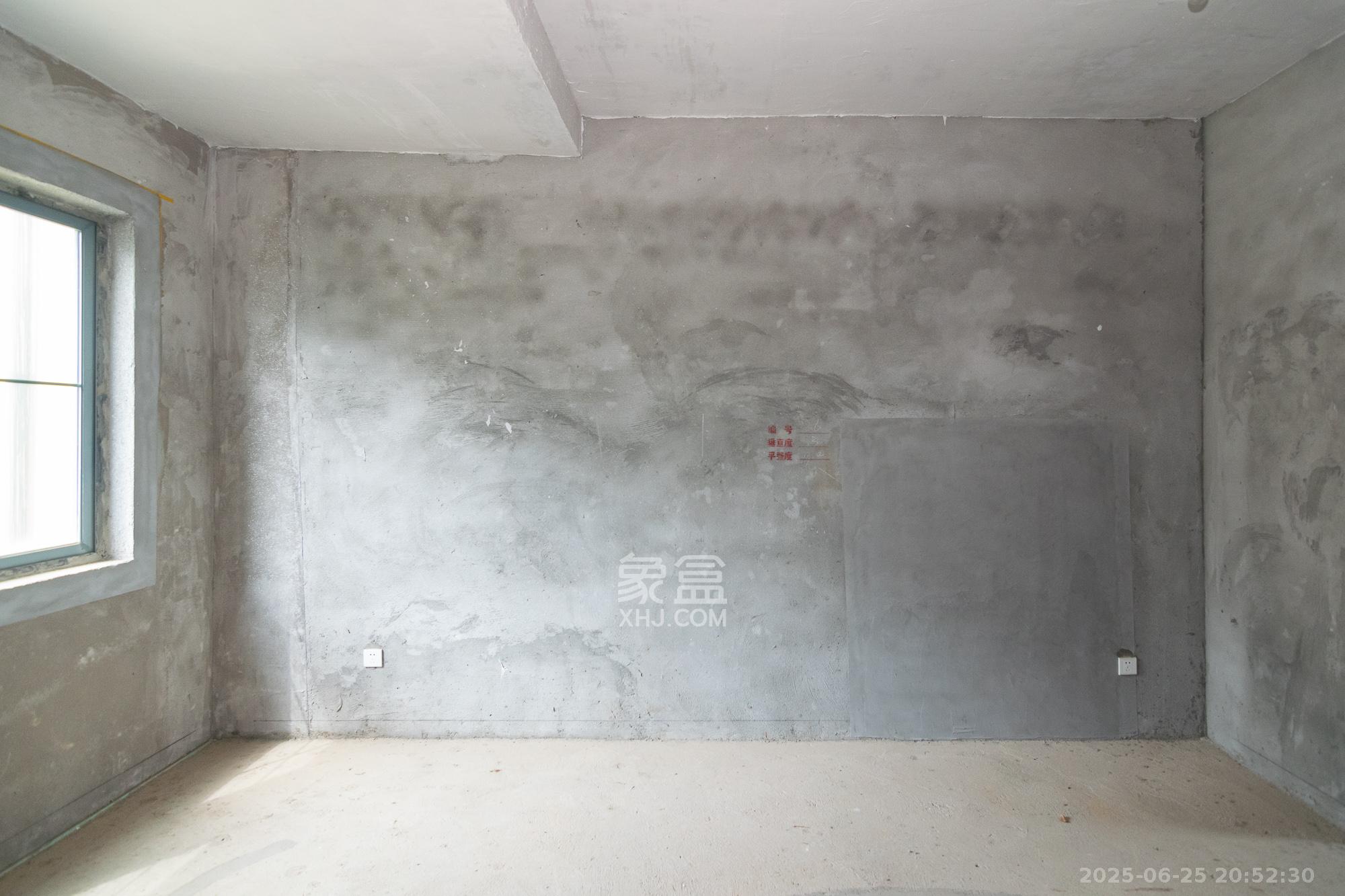 中粮北纬28°别墅  3室2厅3卫    378.0万 中粮北纬28°别墅  3室2厅3卫    378.0万卧室