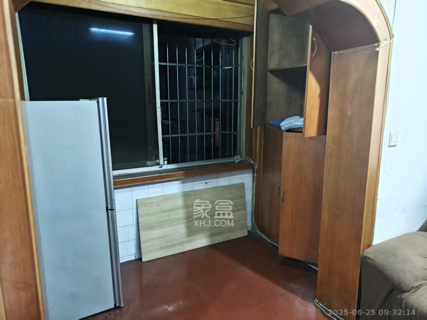 中意花苑 2室2厅1卫 1200.0元/月 中意花苑 2室2厅1卫 1200.0元/月室内图