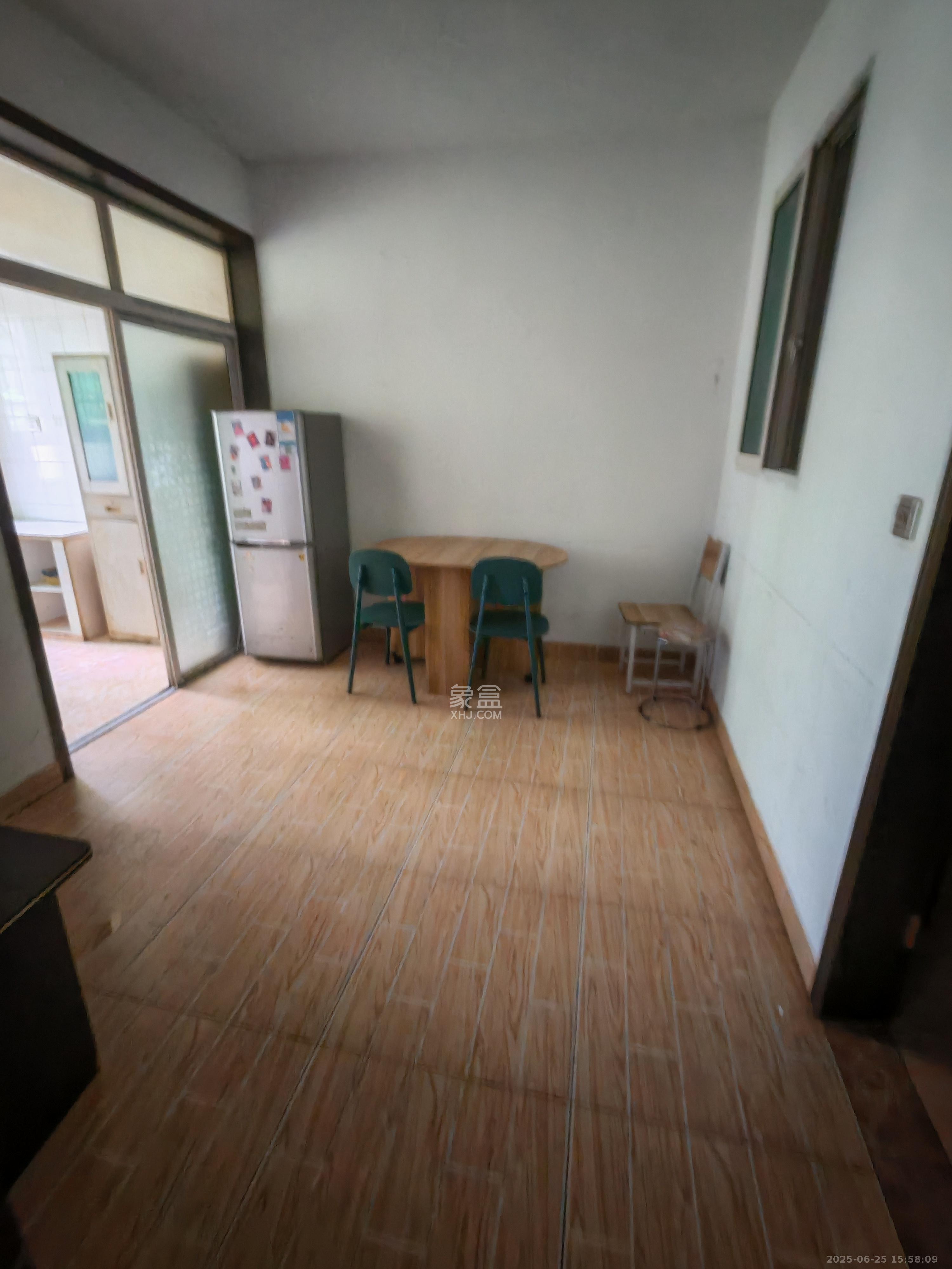 五一新村安置小区（永定社区、永兴社区、永祥社区）  2室1厅1卫    1300.0元/月室内图