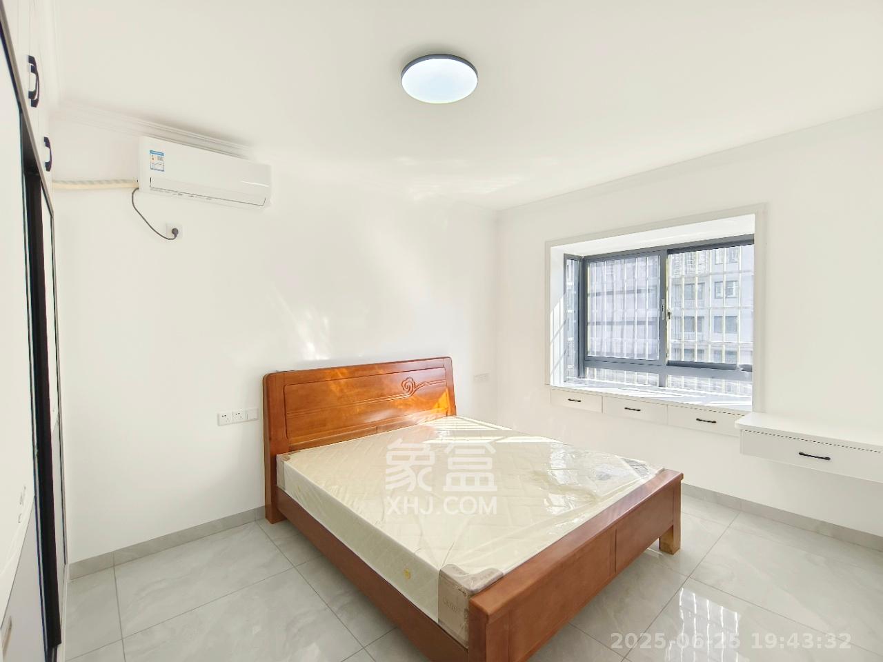 坪山家园 3室2厅1卫 2200.0元/月 坪山家园 3室2厅1卫 2200.0元/月室内图