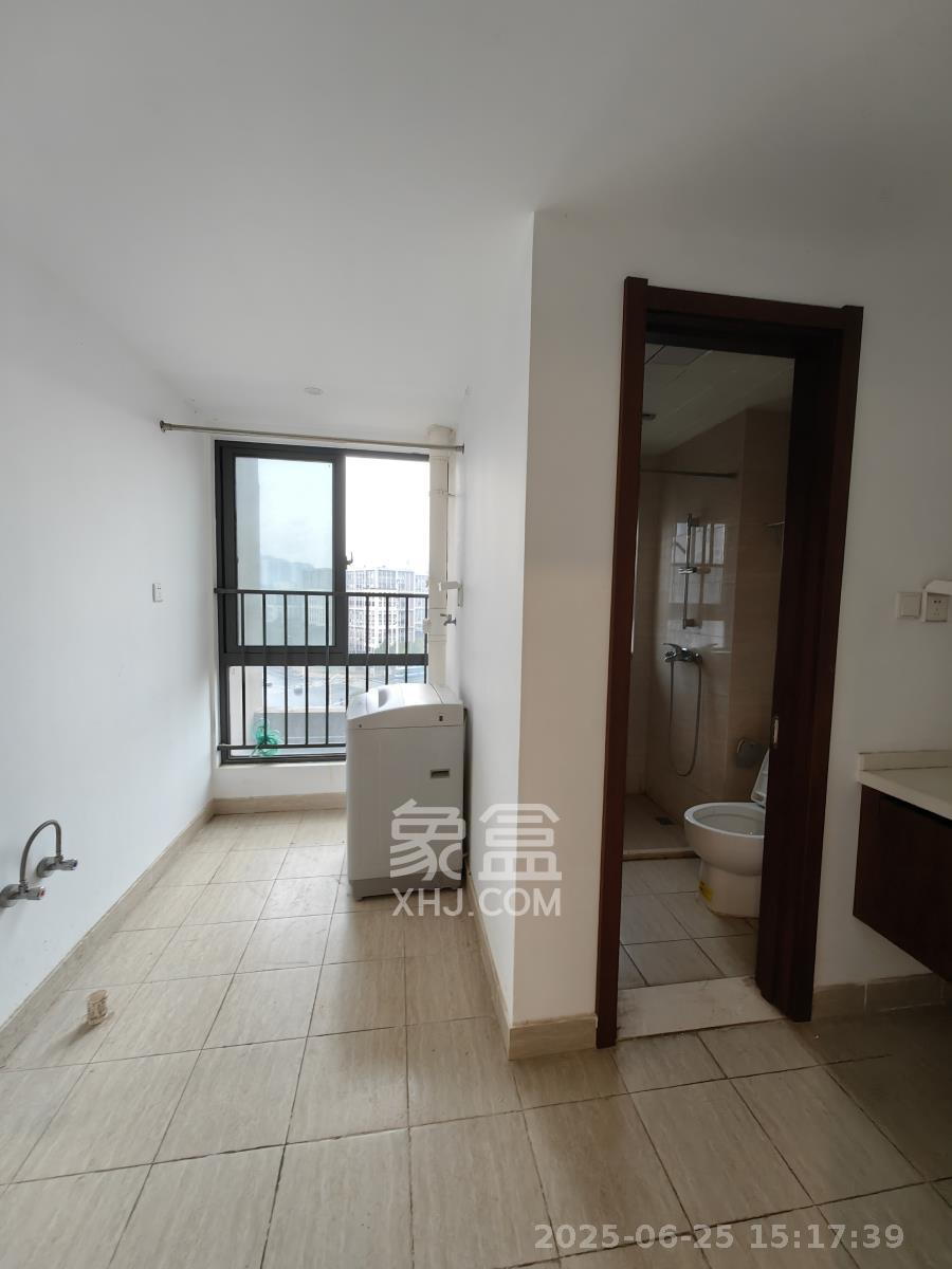 汇金城/嘉华城(二期、三期) 4室2厅2卫 3500.0元/月 汇金城/嘉华城(二期、三期) 4室2厅2卫 3500.0元/月室内图