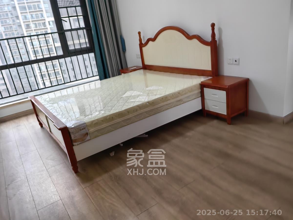 汇金城/嘉华城(二期、三期) 4室2厅2卫 3500.0元/月 汇金城/嘉华城(二期、三期) 4室2厅2卫 3500.0元/月室内图