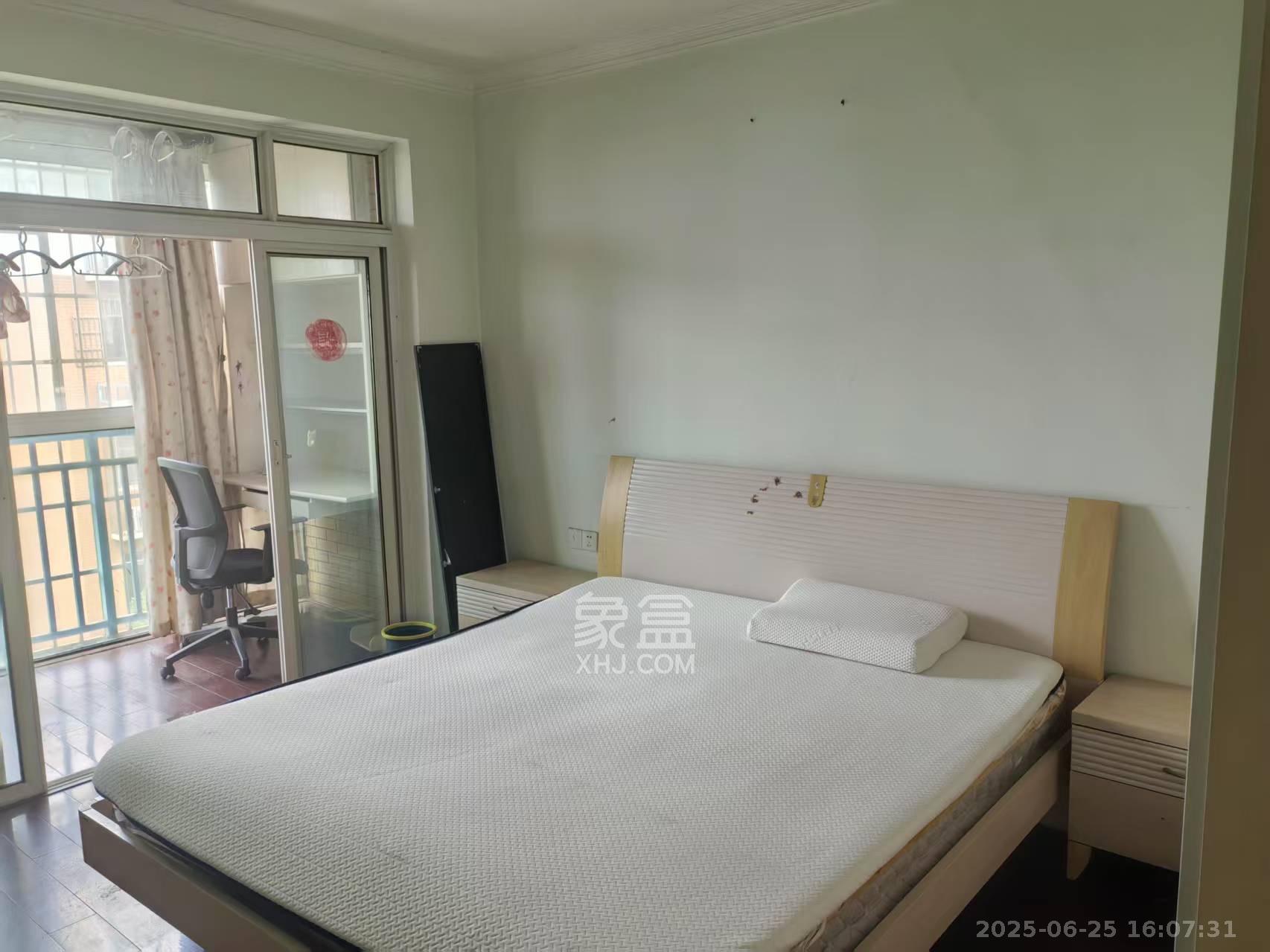 东岸锦城(东方人家)  2室1厅1卫   1500.00元/月室内图