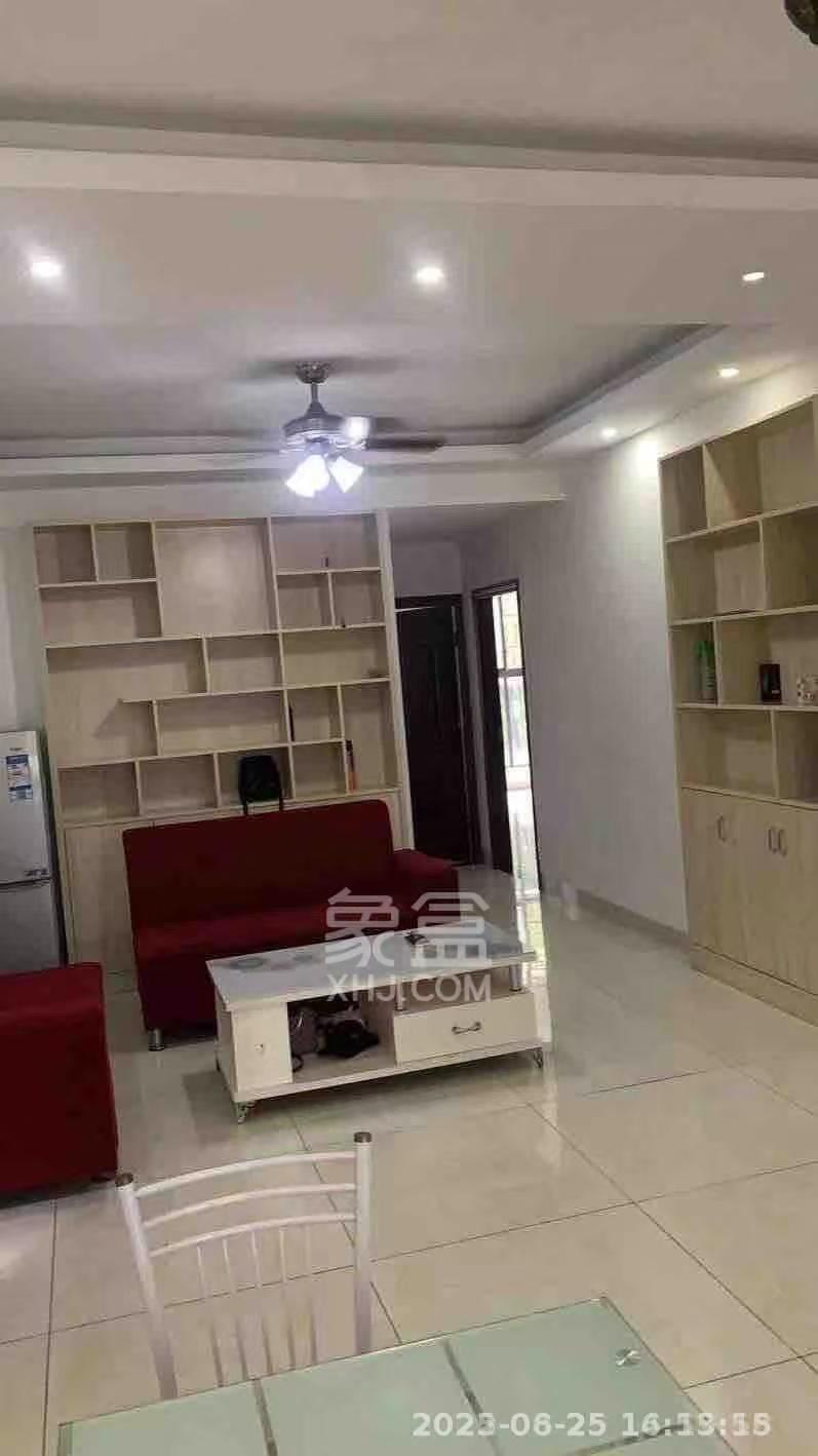 泰山公馆 3室2厅1卫 1500.0元/月 泰山公馆 3室2厅1卫 1500.0元/月室内图