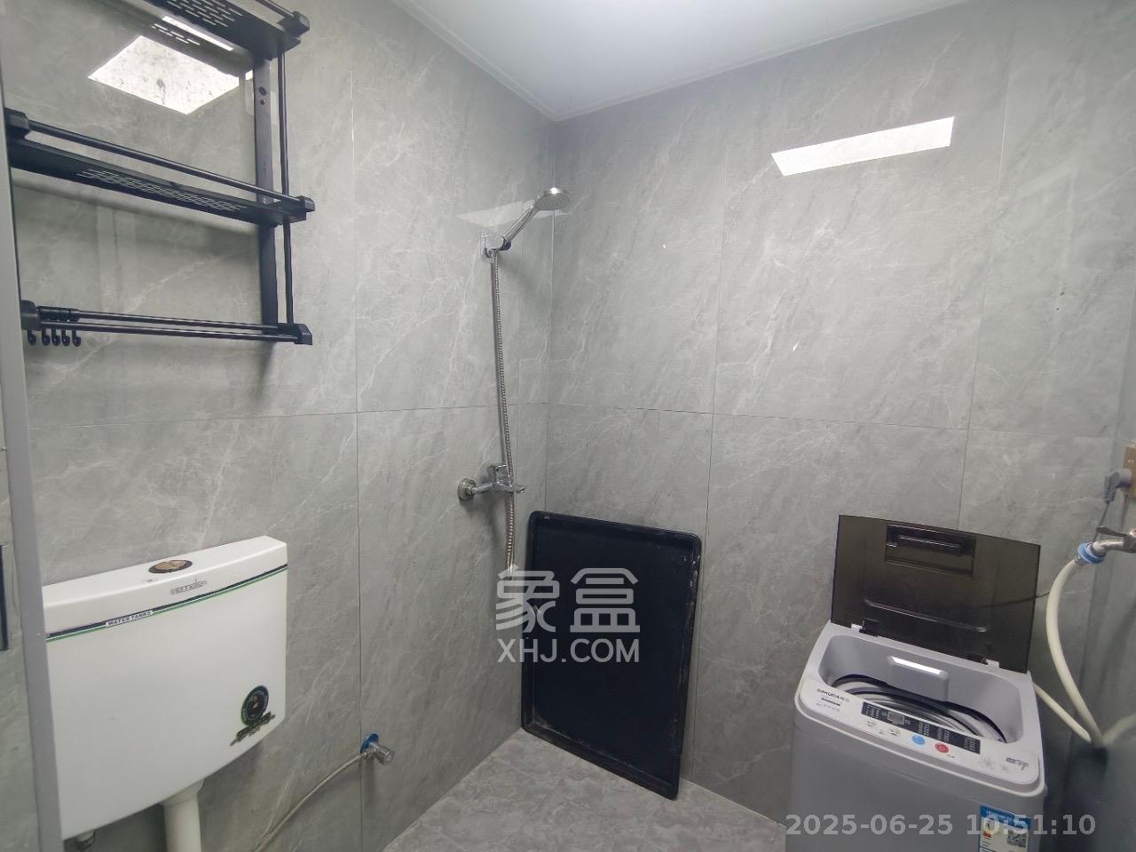 潇湘奥林匹克花园  1室1厅1卫   1500.00元/月室内图