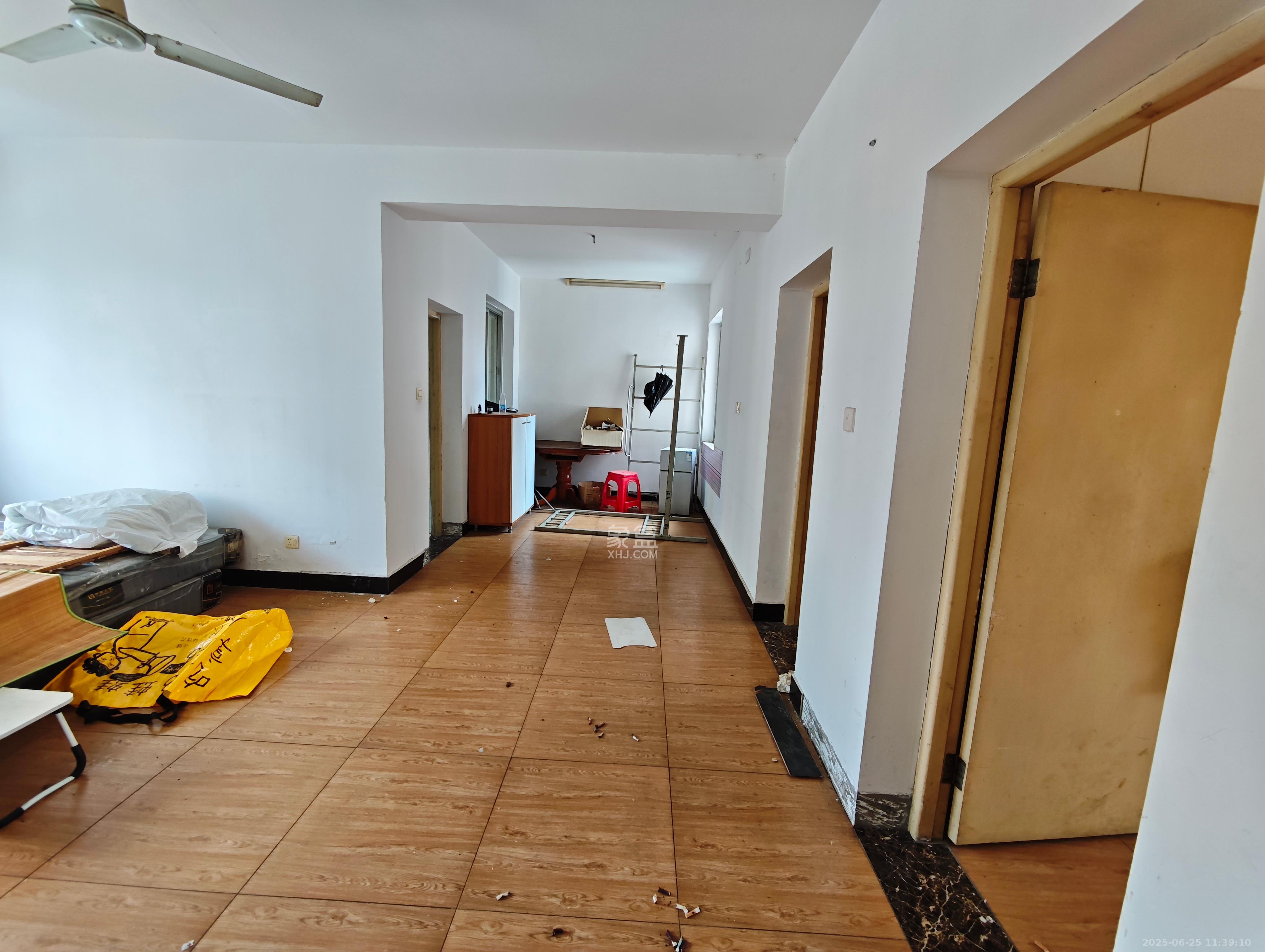 岳麓区教师村  2室2厅1卫    2000.0元/月室内图