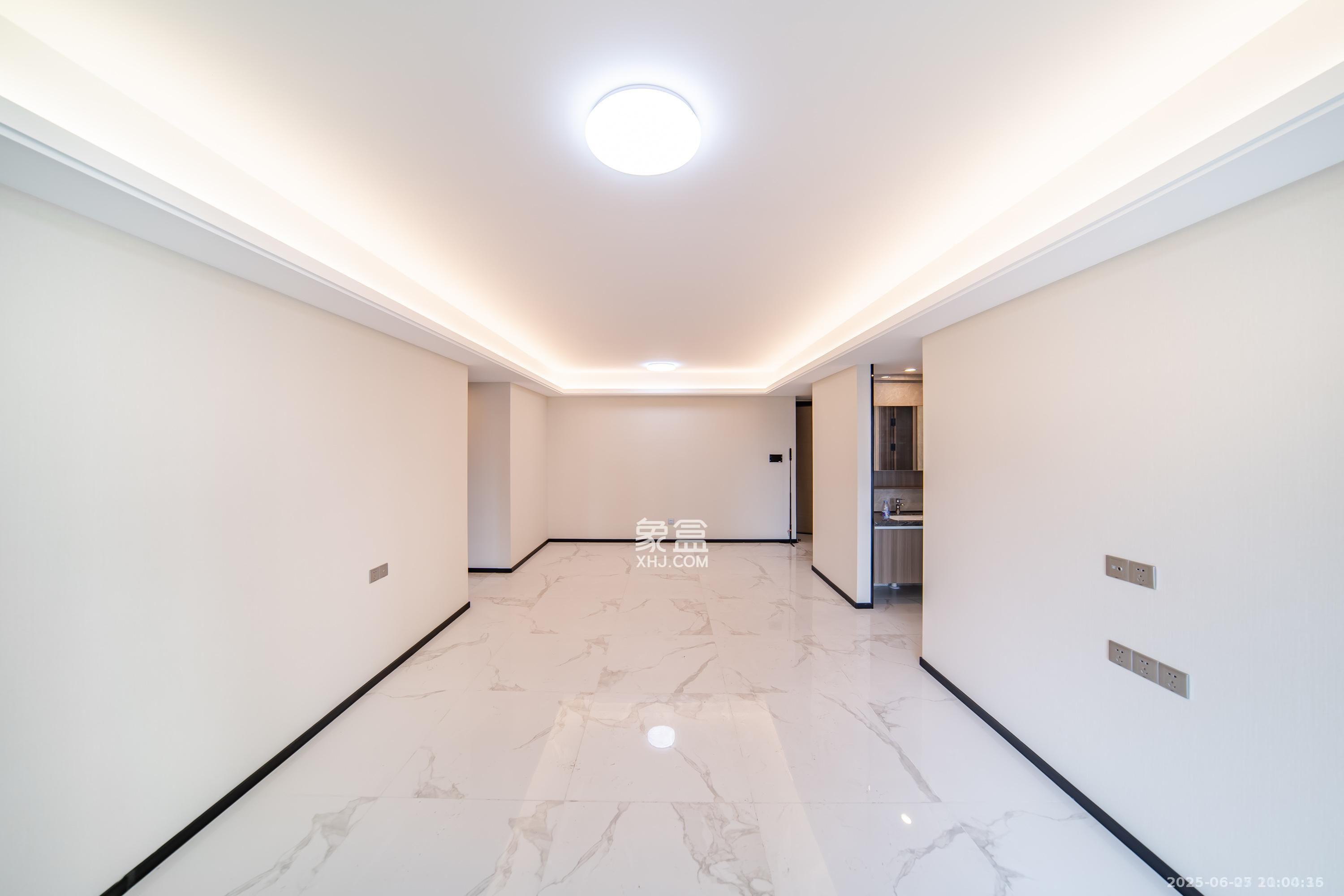 中海阅溪府  3室2厅2卫    2800.0元/月 中海阅溪府  3室2厅2卫    2800.0元/月室内图1