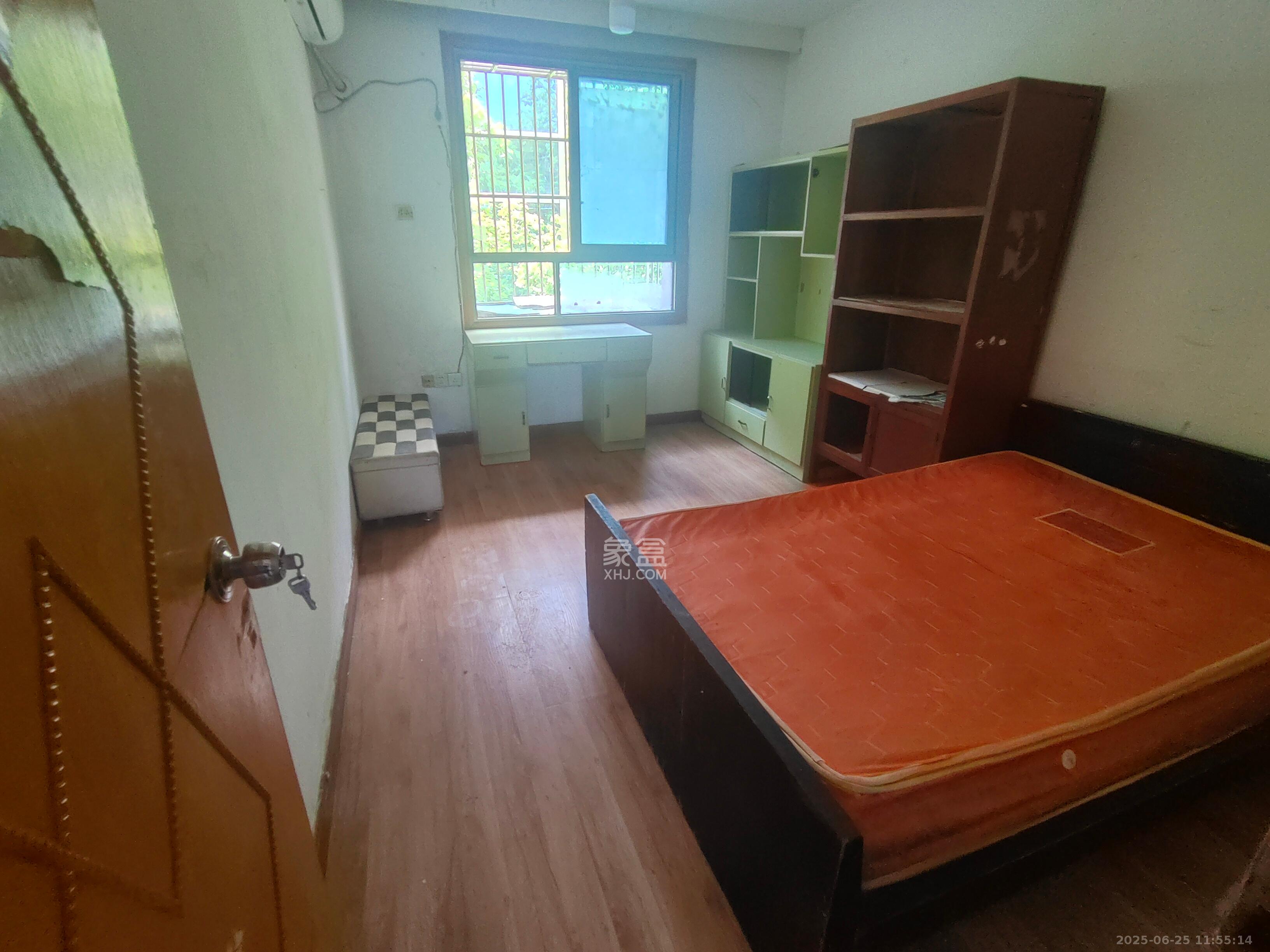 木材厂宿舍(南湖医院对面)  1室1厅1卫    1200.0元/月 木材厂宿舍(南湖医院对面)  1室1厅1卫    1200.0元/月室内图