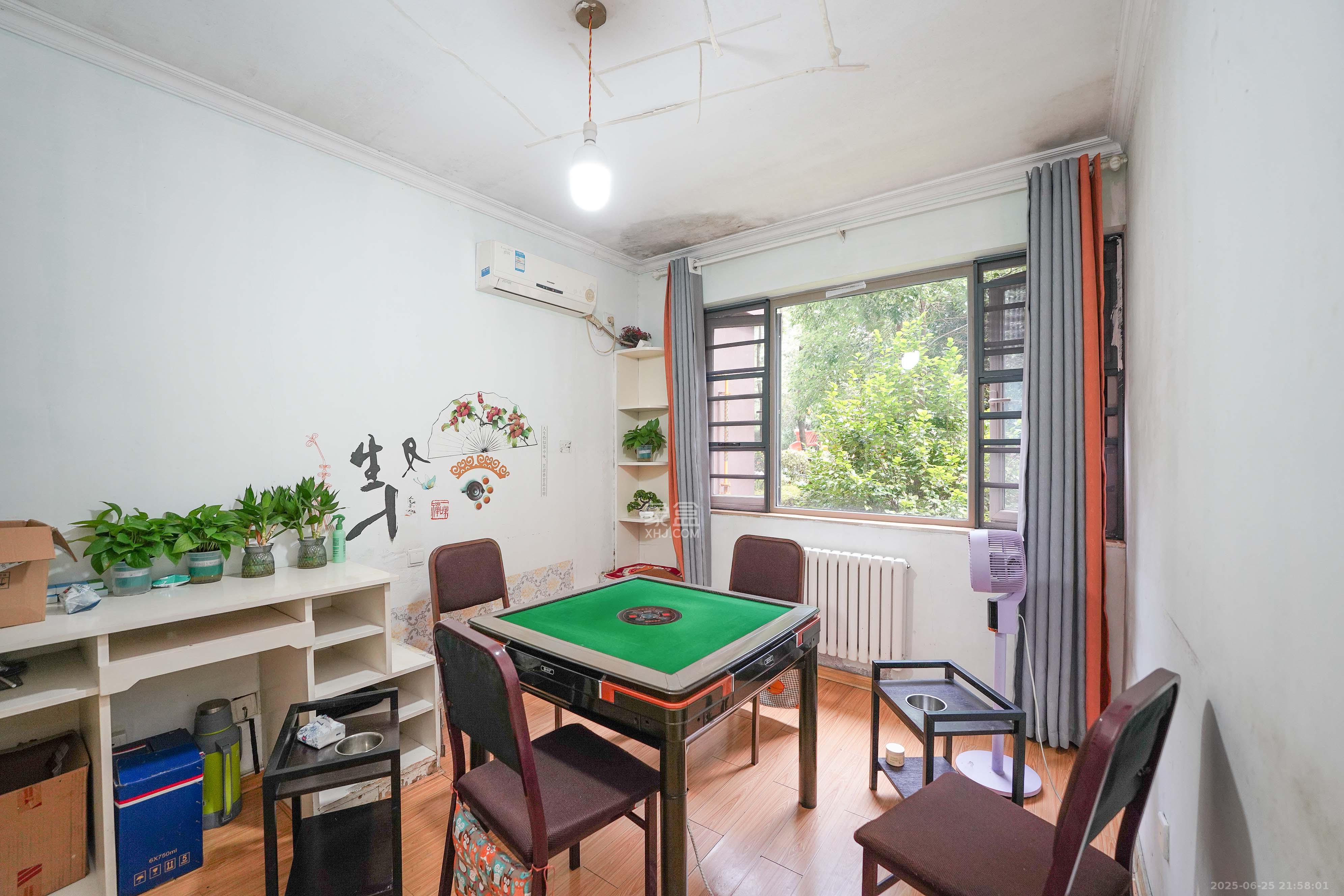 怡海星城 3室2厅1卫 48.0万 怡海星城 3室2厅1卫 48.0万卧室