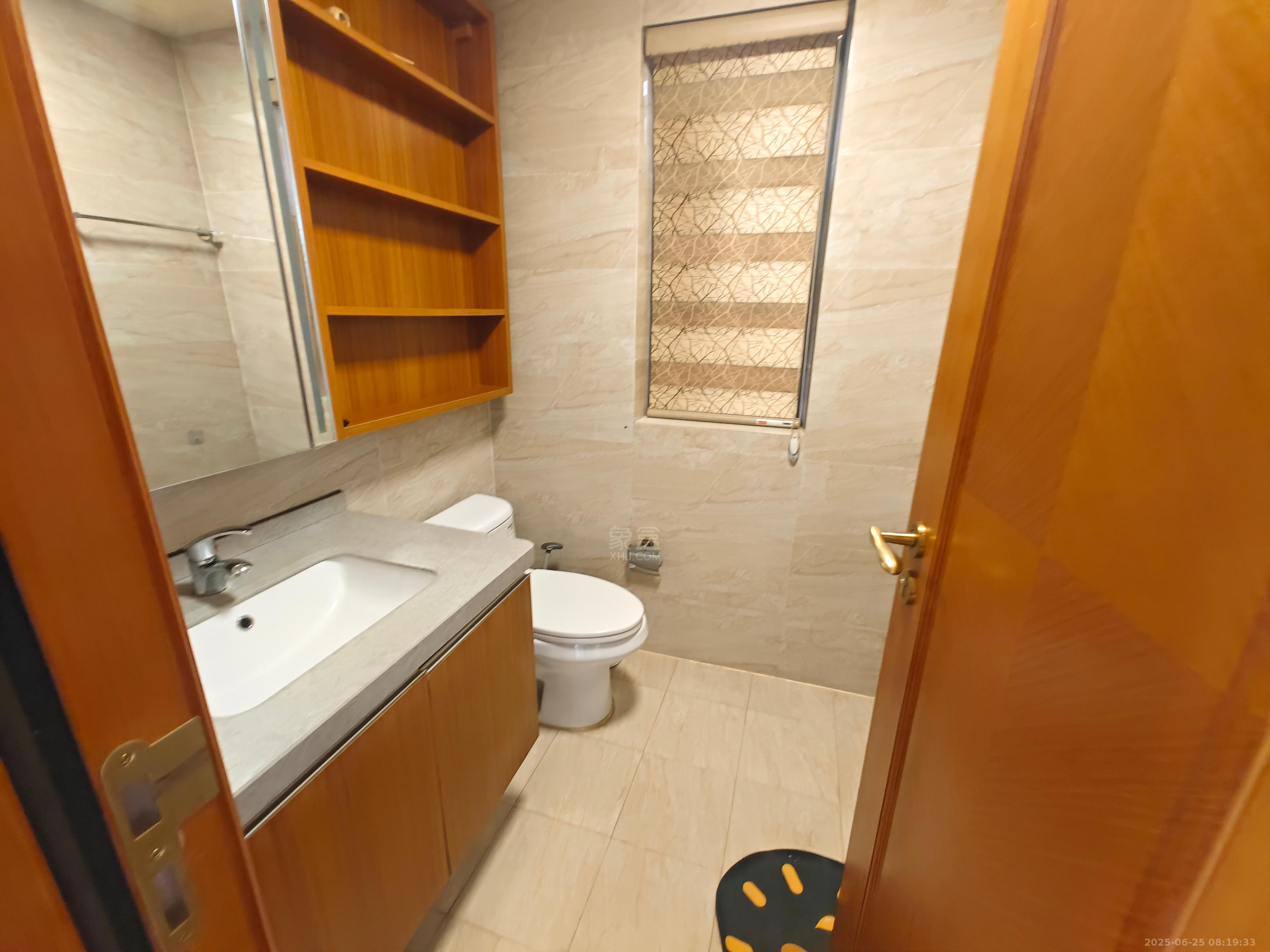 恒大华府 3室2厅2卫 2800.0元/月 恒大华府 3室2厅2卫 2800.0元/月室内图