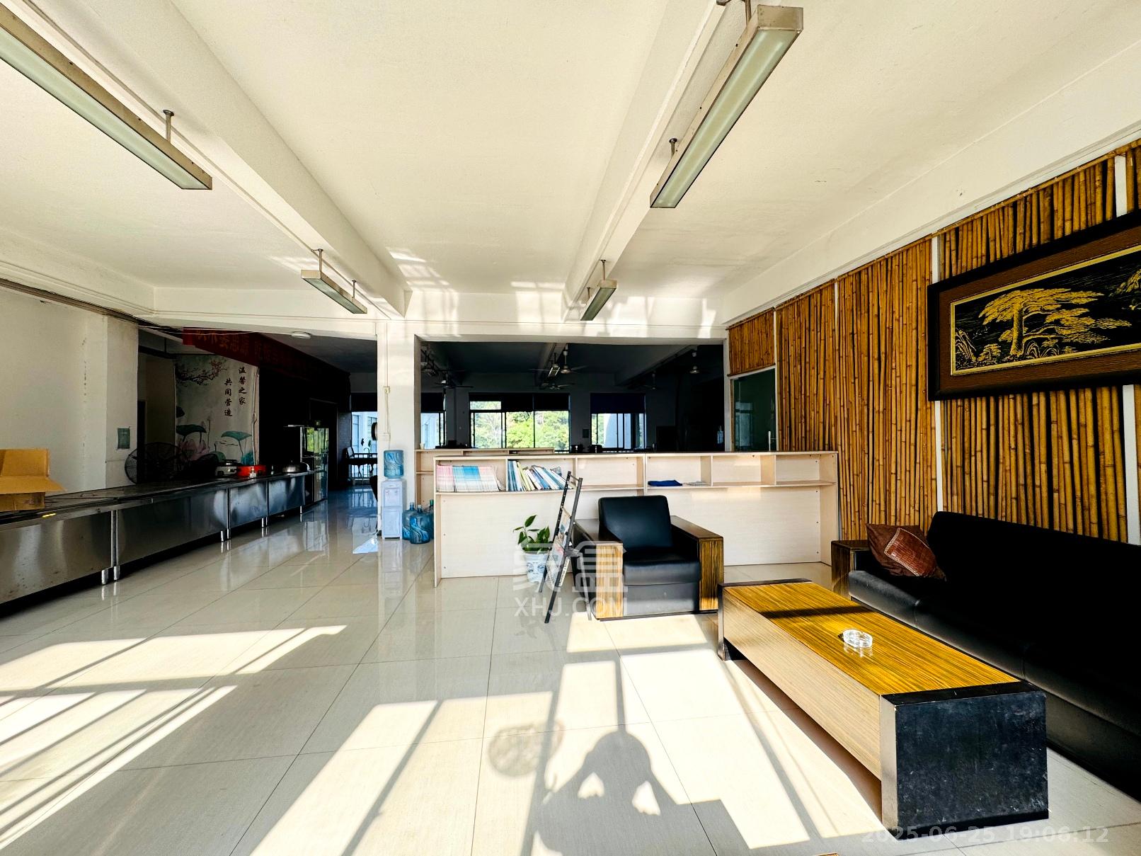 国际企业中心   310.48㎡      7762.0元/月室内图