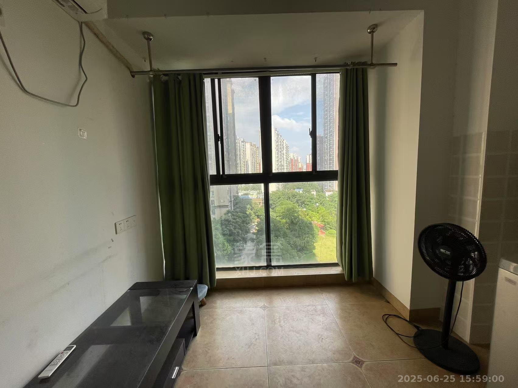 中建御山和苑 1室1厅1卫 1000.0元/月 中建御山和苑 1室1厅1卫 1000.0元/月室内图